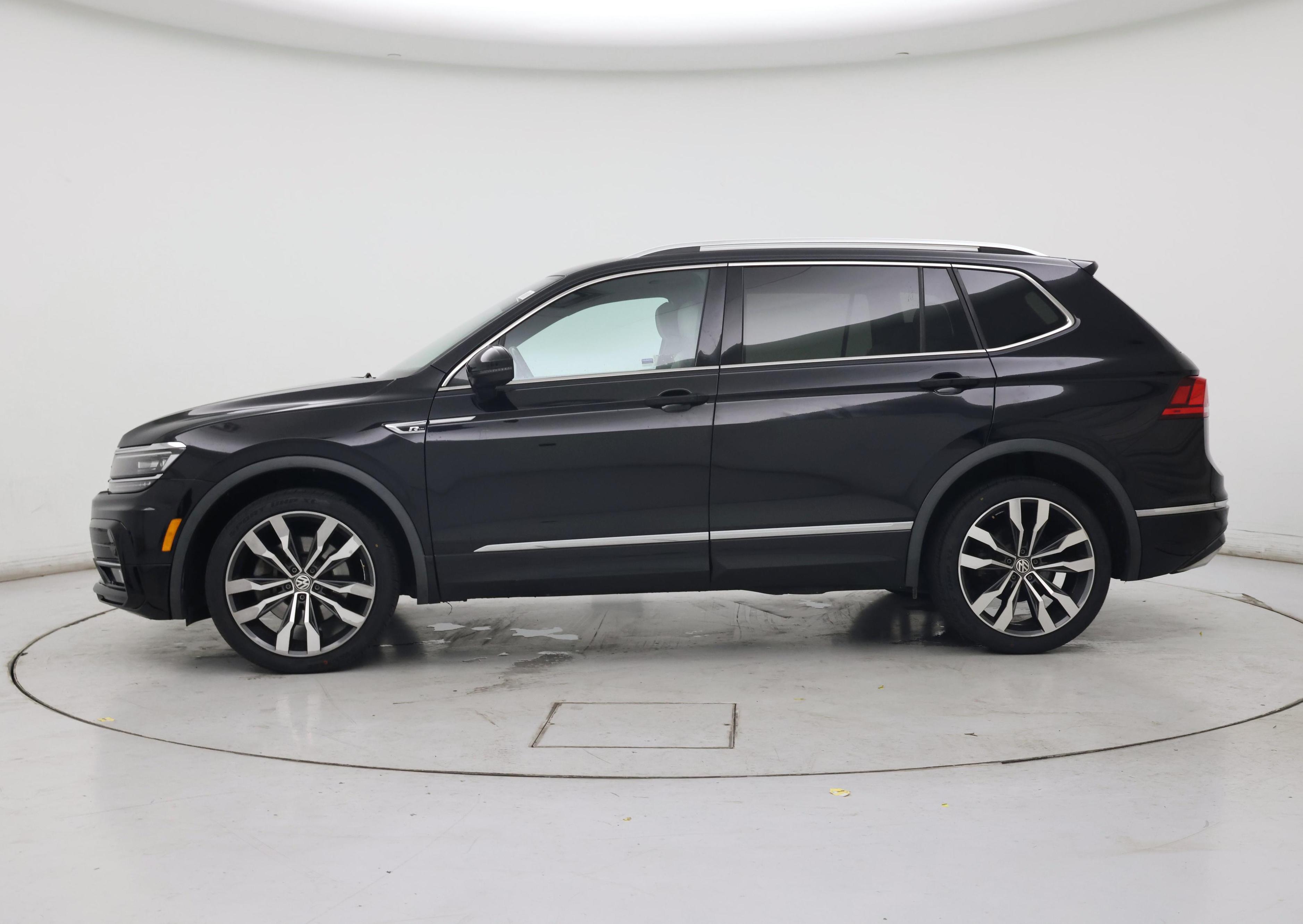 Thumbnail: 2020 Volkswagen Tiguan - 3