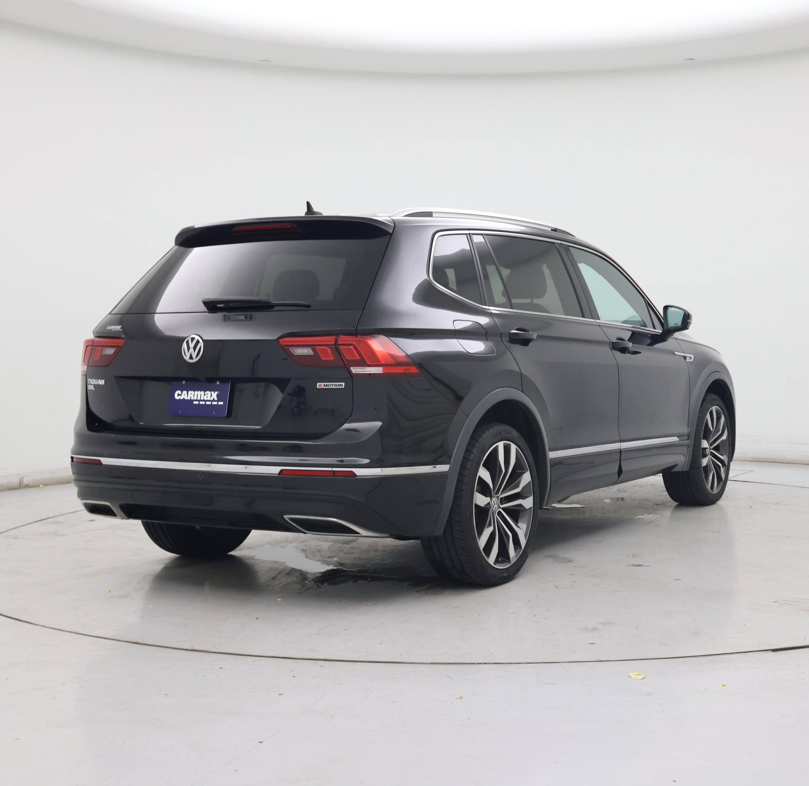 Thumbnail: 2020 Volkswagen Tiguan - 8