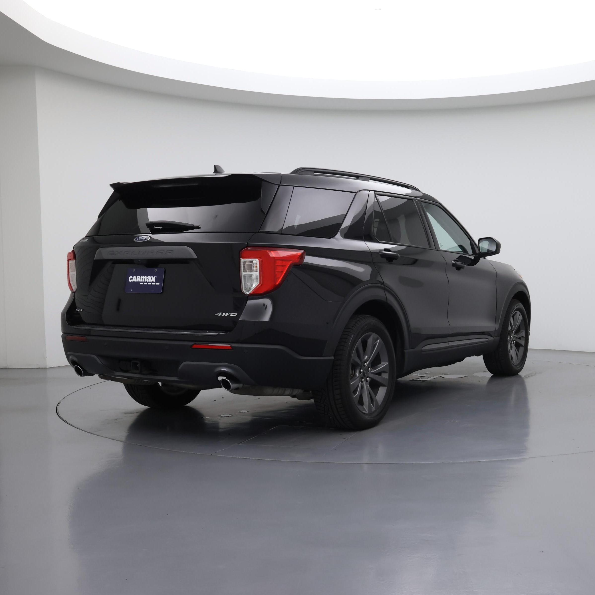 Thumbnail: 2021 Ford Explorer - 8