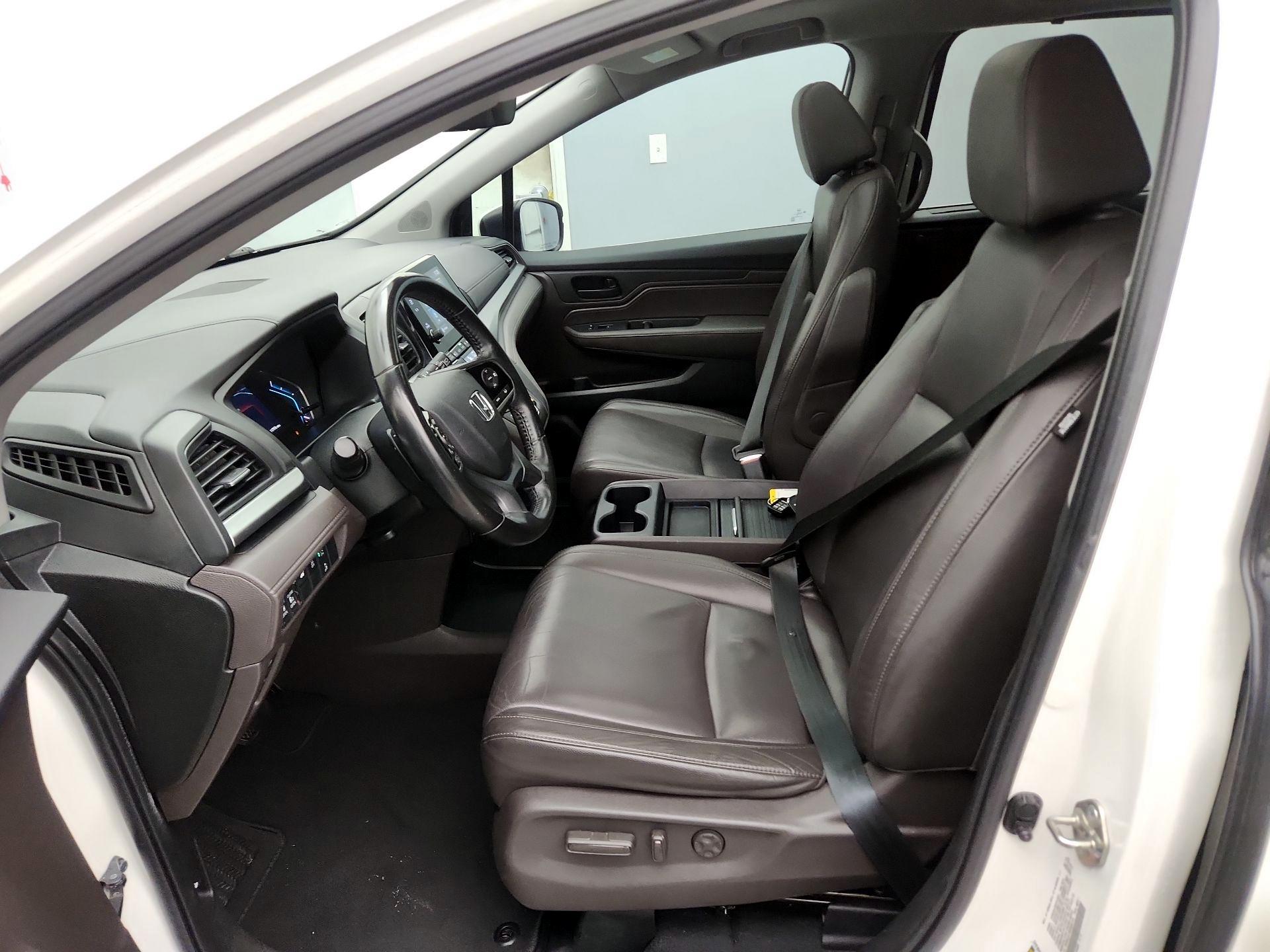Thumbnail: 2019 Honda Odyssey - 11