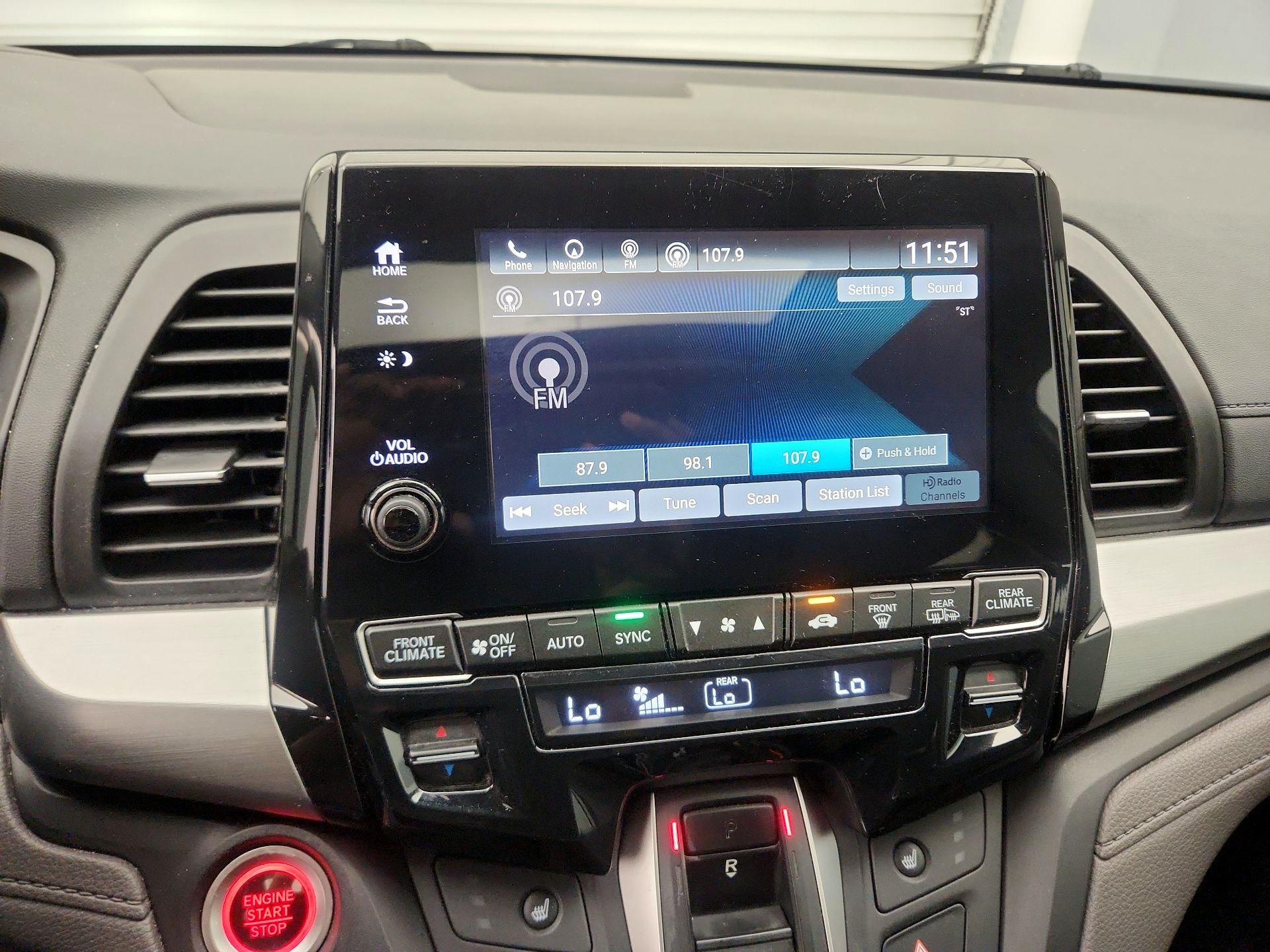 Thumbnail: 2019 Honda Odyssey - 16