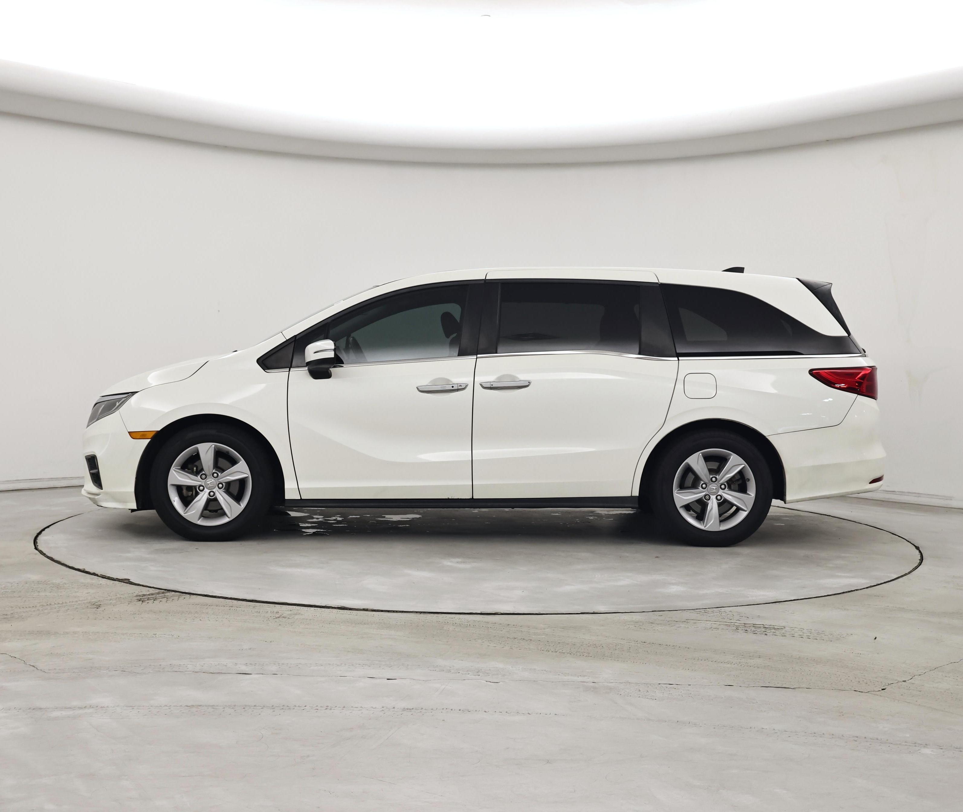 Thumbnail: 2019 Honda Odyssey - 3