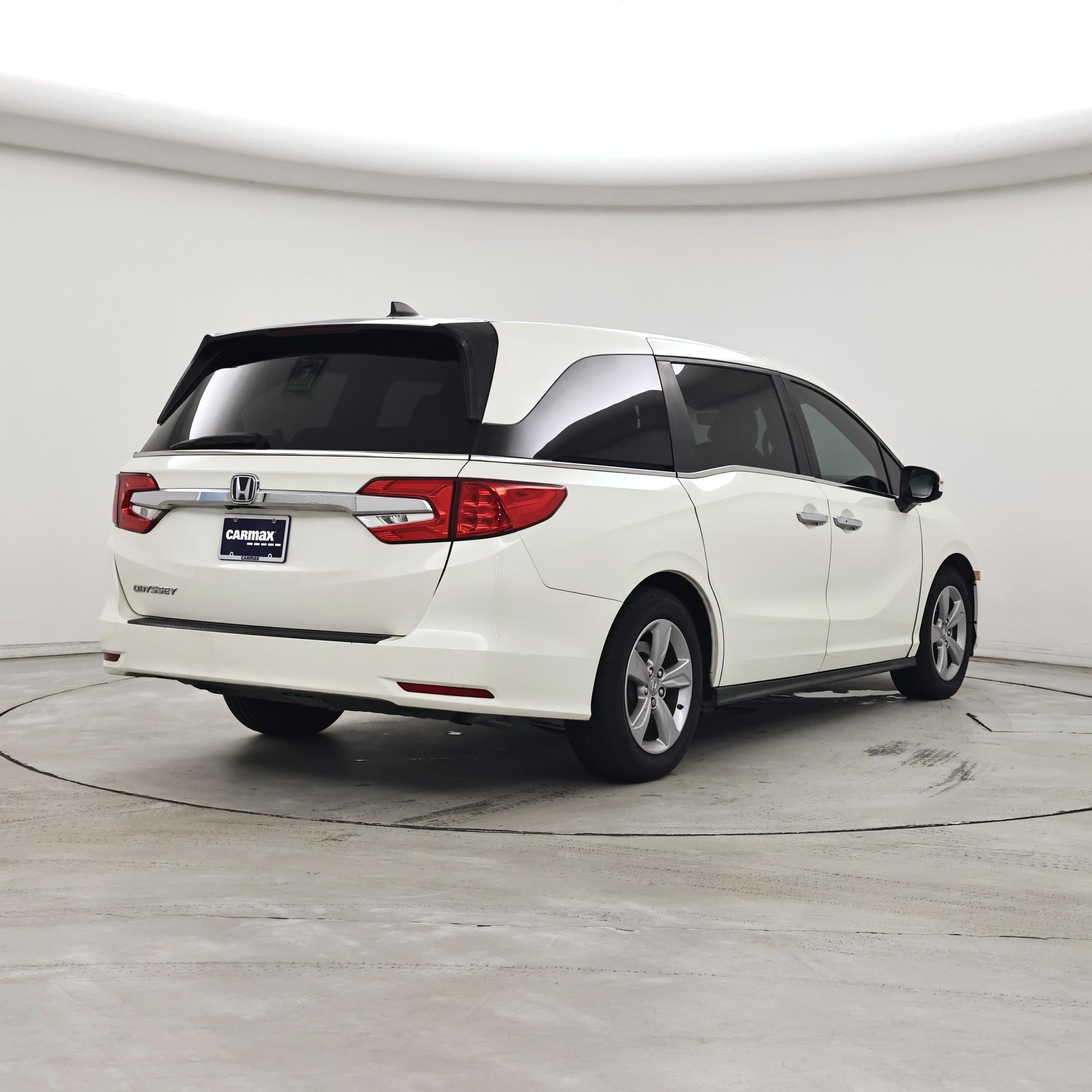 Thumbnail: 2019 Honda Odyssey - 8