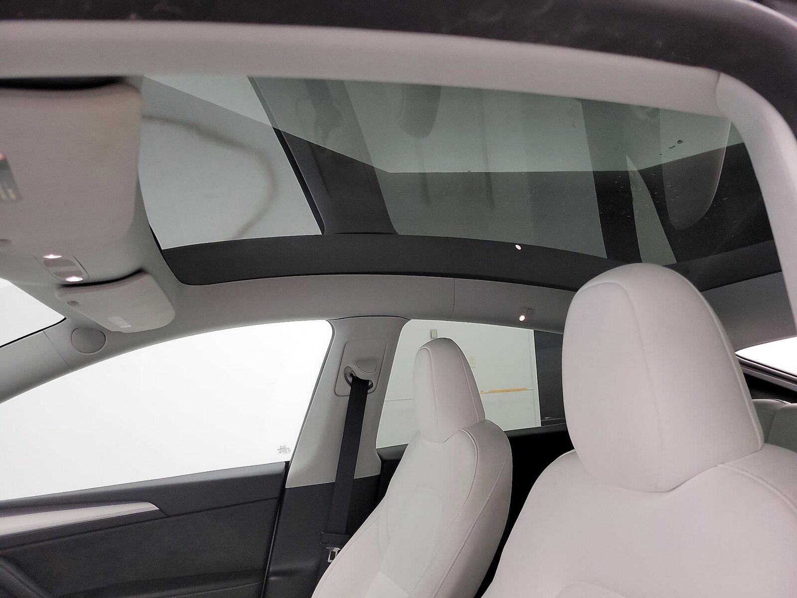 Skylight(s) & Overhead Airbags