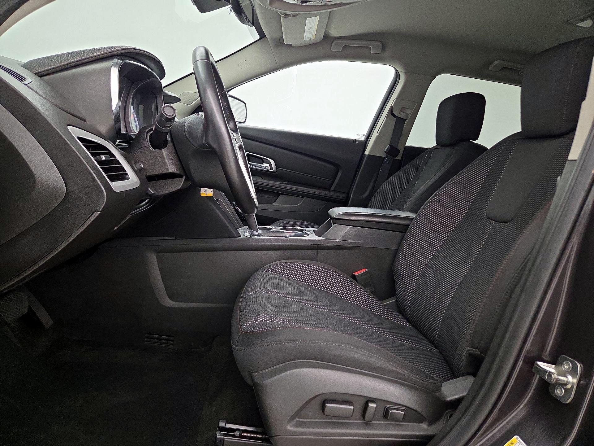 Thumbnail: 2015 GMC Terrain - 11