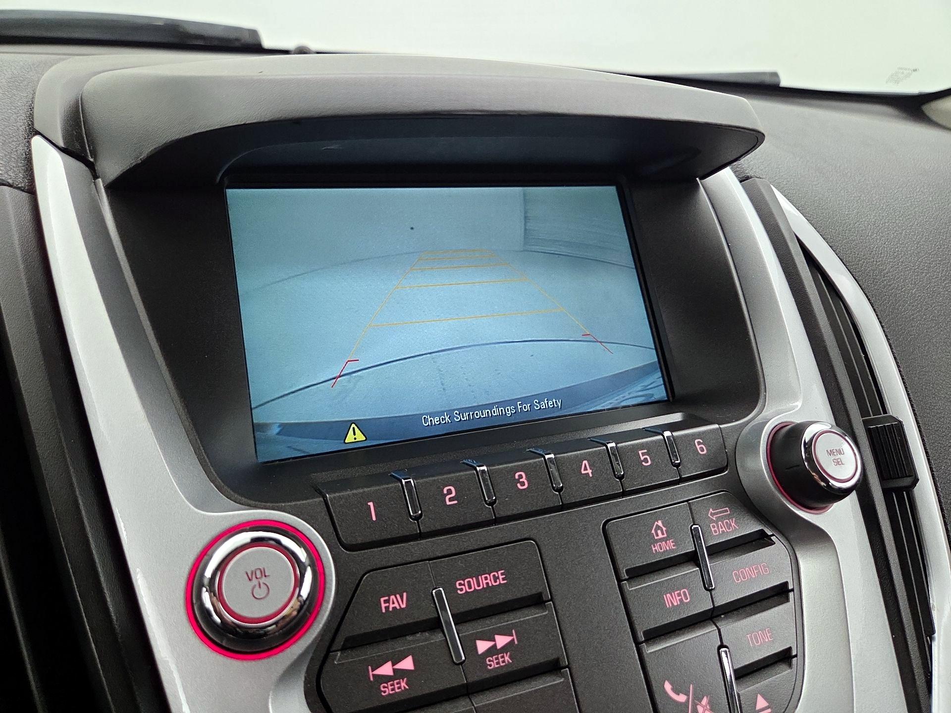 Thumbnail: 2015 GMC Terrain - 14