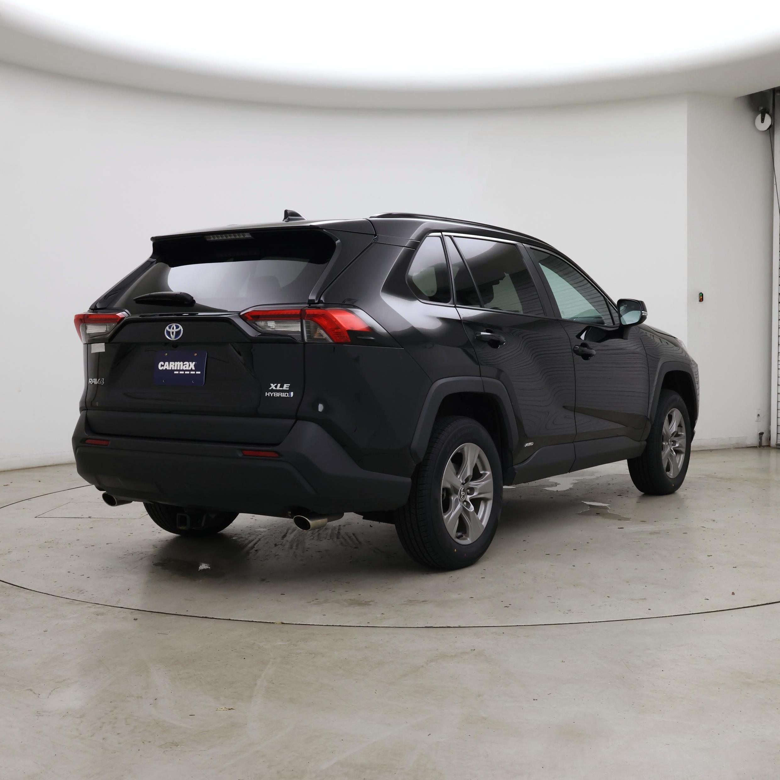 Thumbnail: 2024 Toyota RAV4 - 8