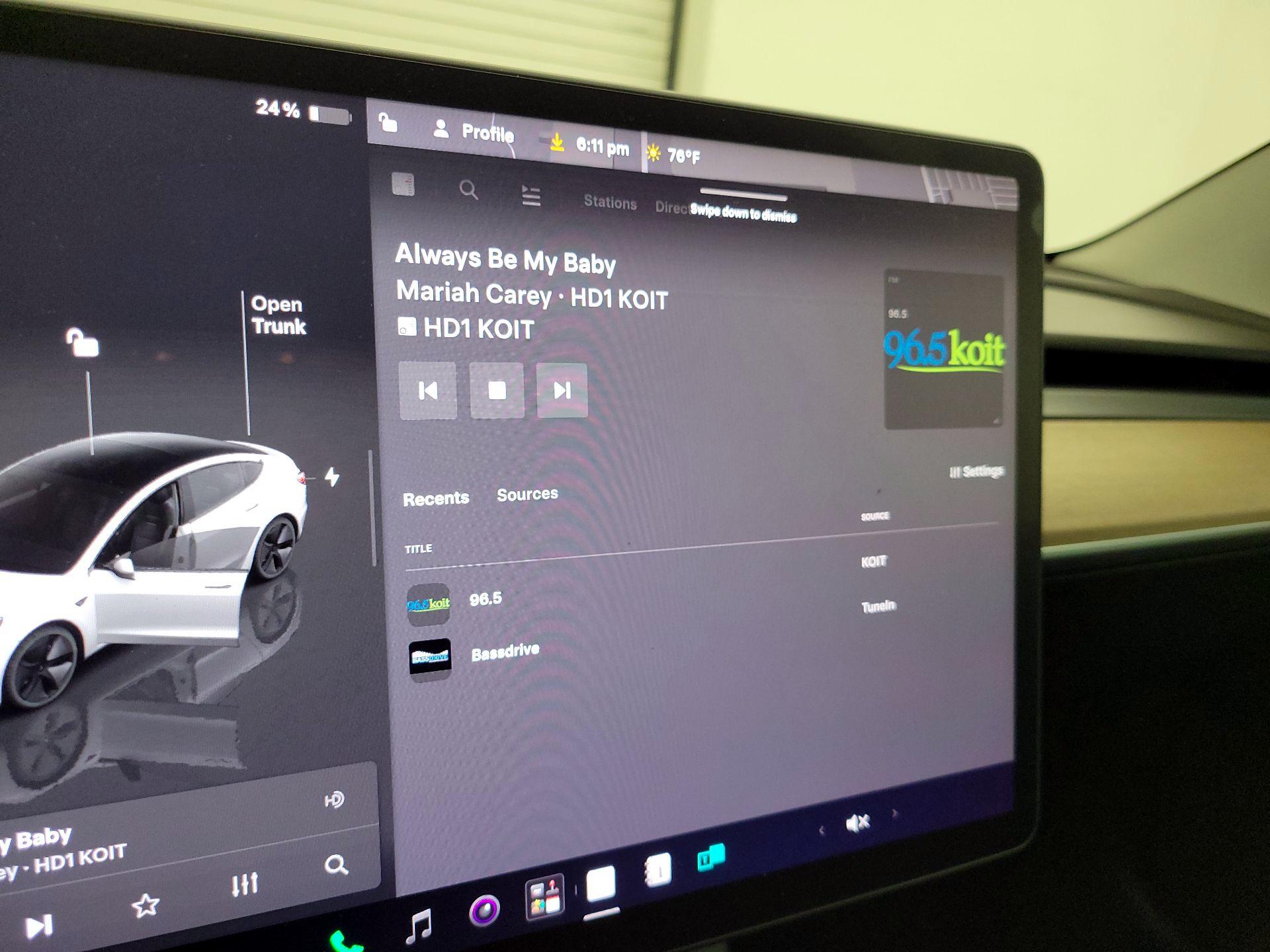 Thumbnail: 2022 Tesla Model 3 - 15