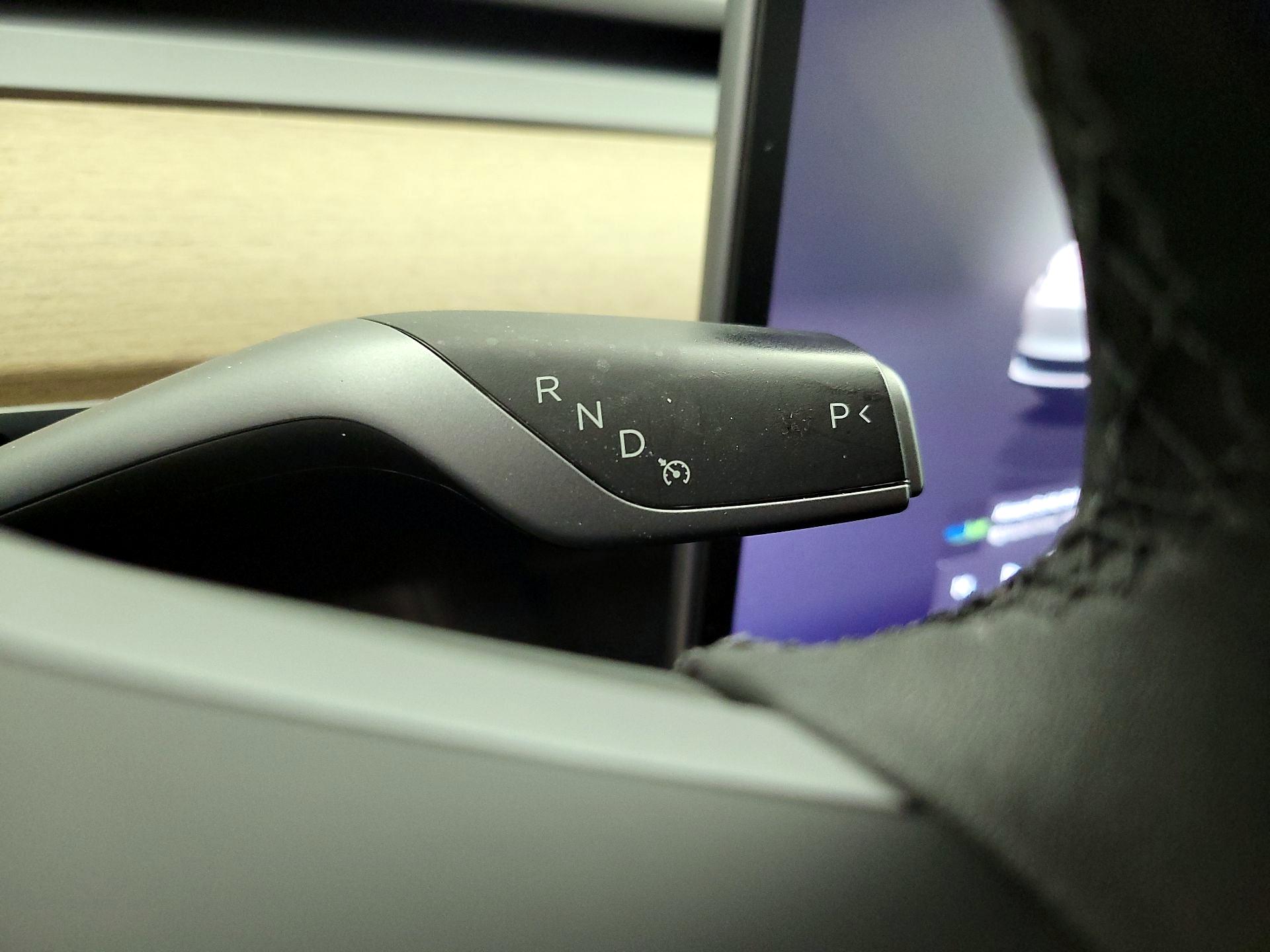 Thumbnail: 2022 Tesla Model 3 - 17