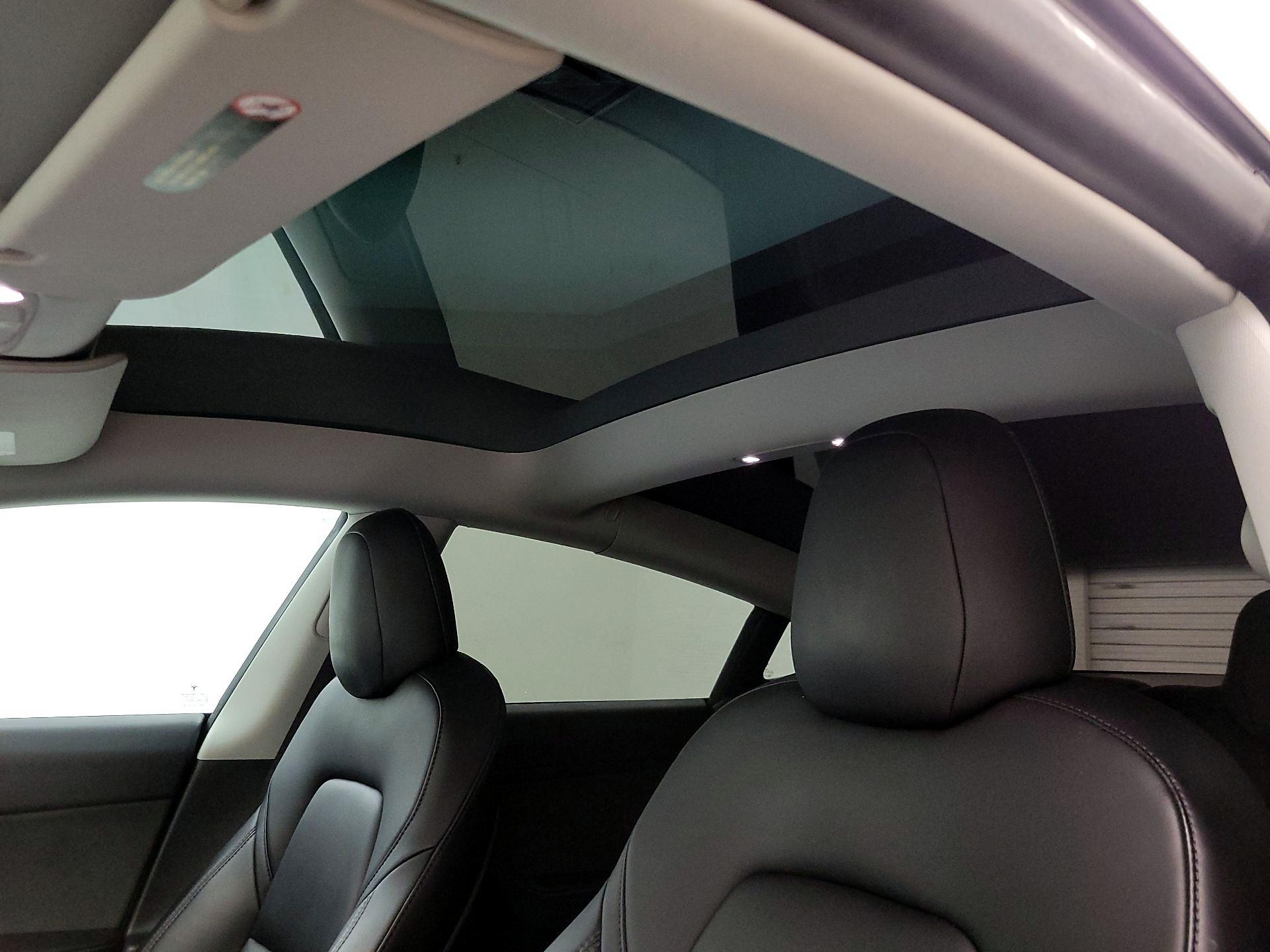 Thumbnail: 2022 Tesla Model 3 - 18