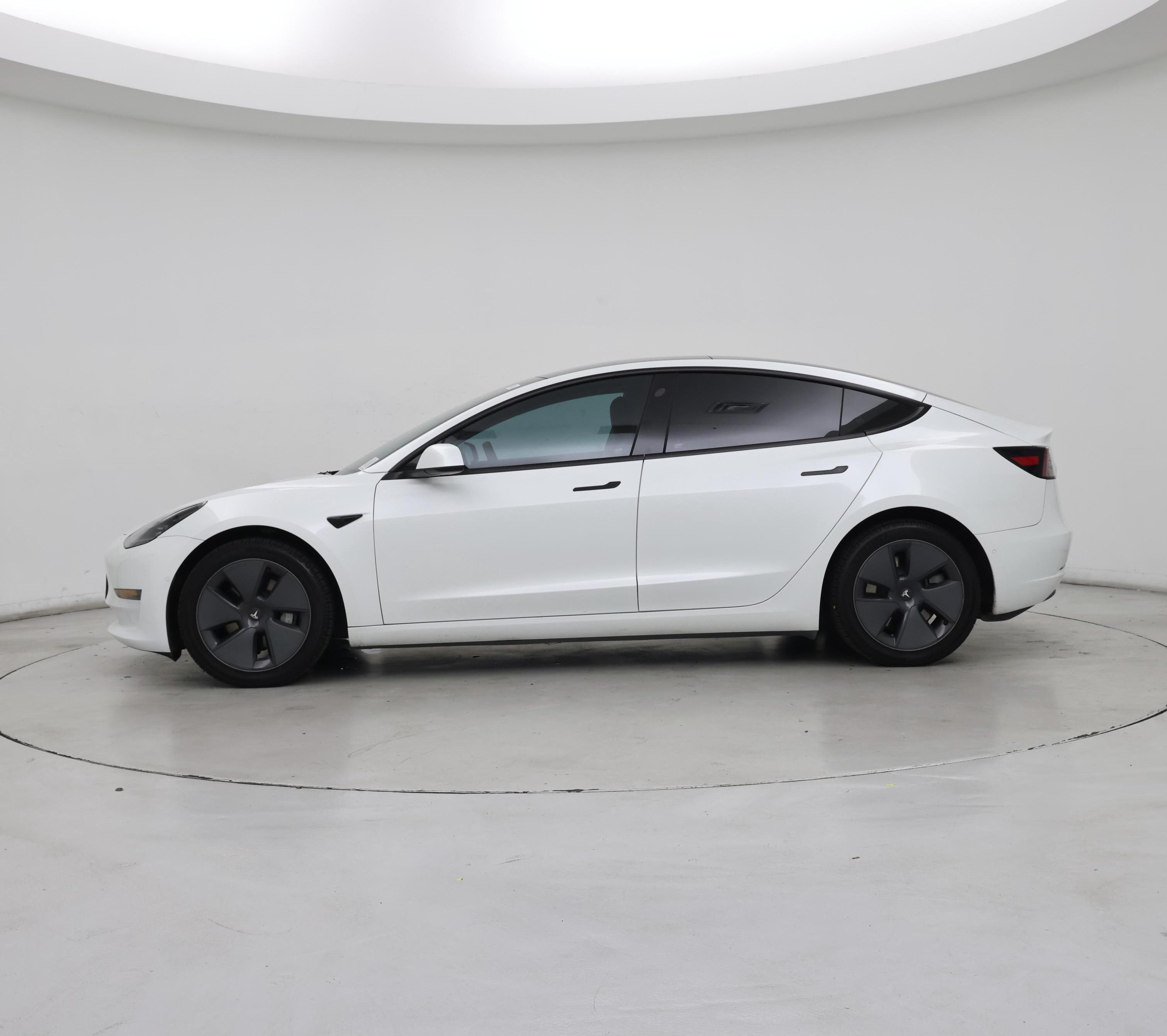 Thumbnail: 2022 Tesla Model 3 - 3