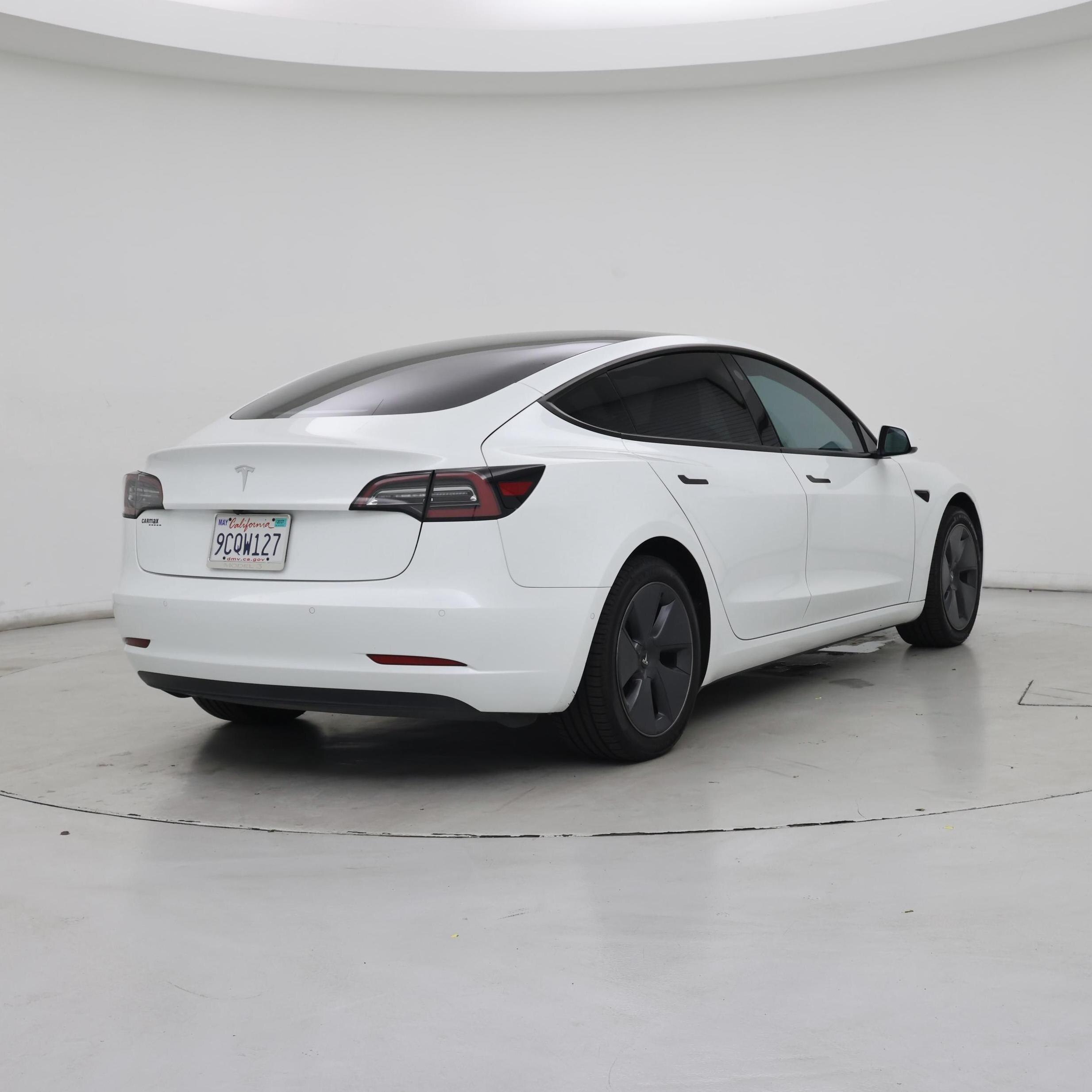 Thumbnail: 2022 Tesla Model 3 - 8
