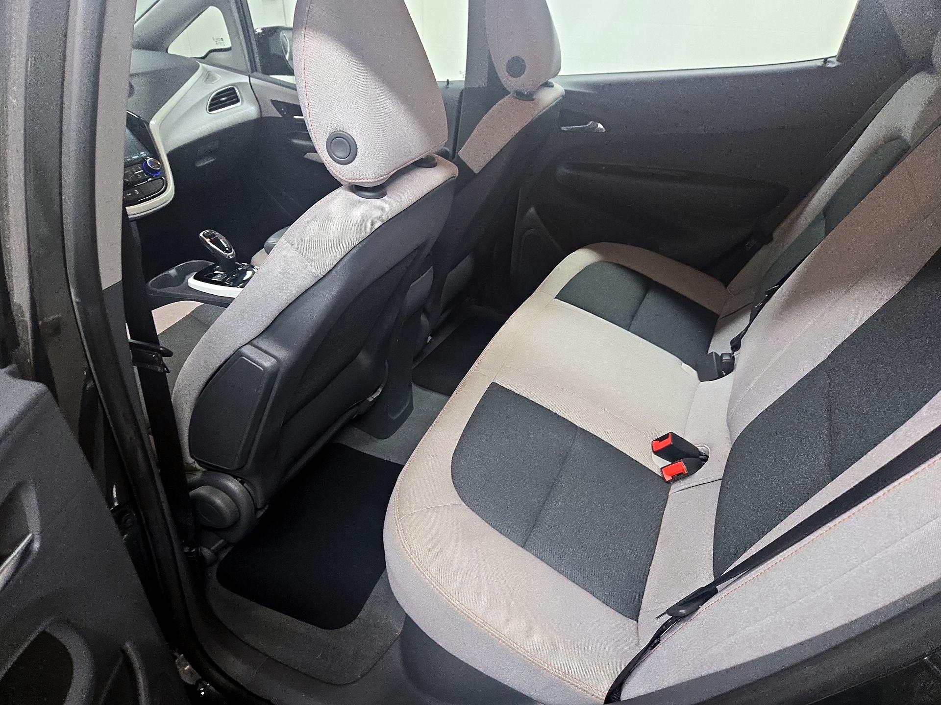 Thumbnail: 2021 Chevrolet Bolt EV - 19