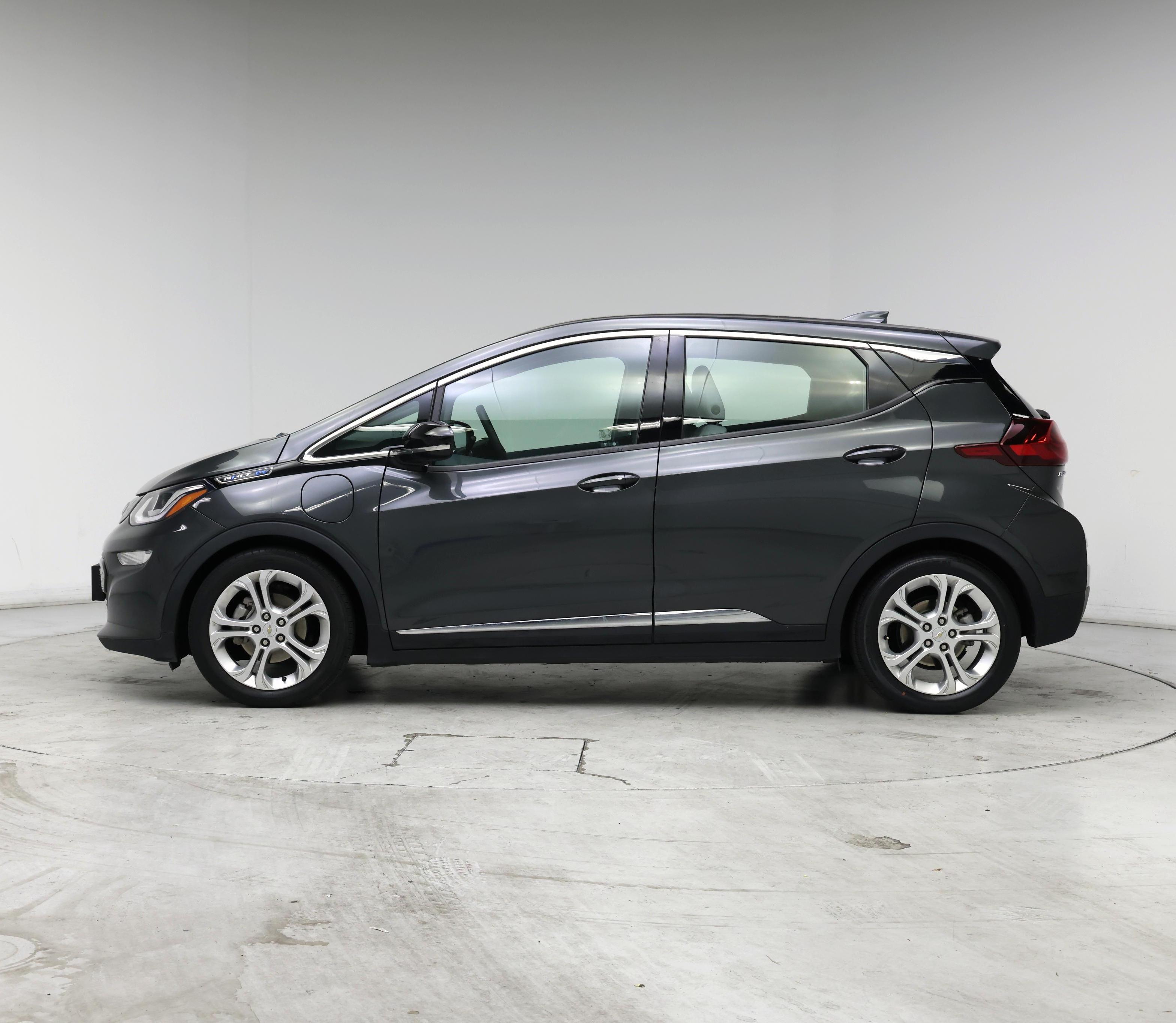 Thumbnail: 2021 Chevrolet Bolt EV - 3