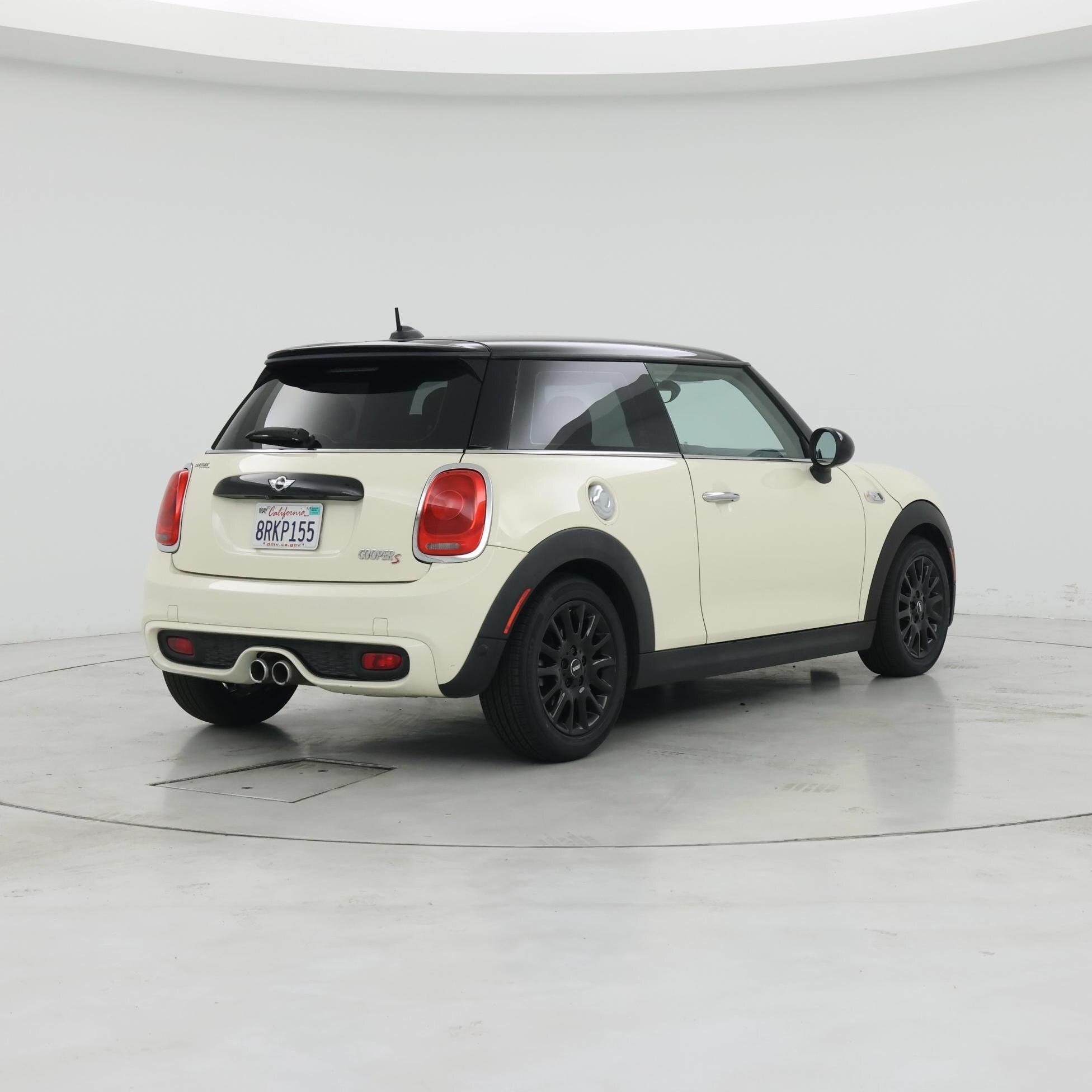 Thumbnail: 2017 MINI Cooper Hardtop - 8
