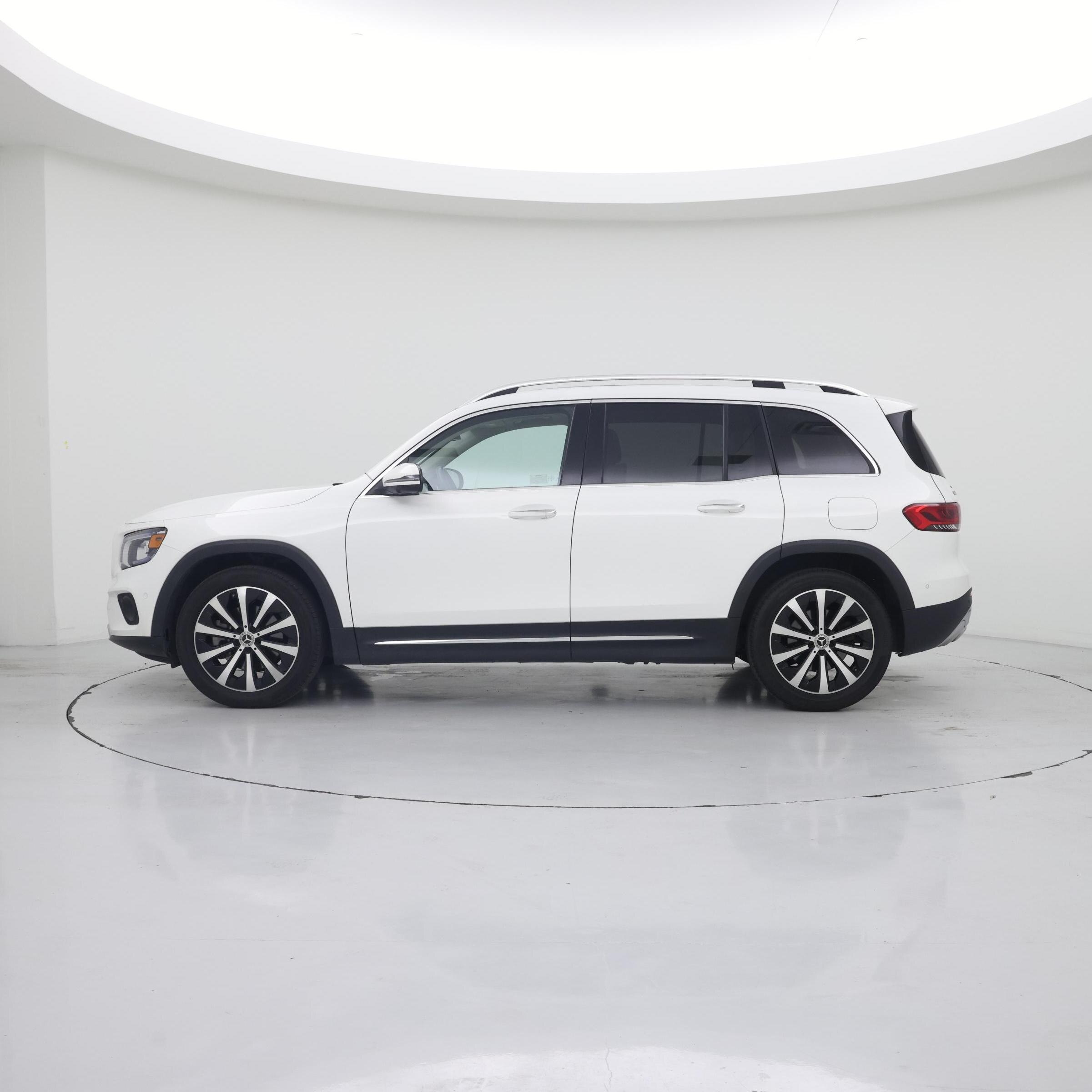 Thumbnail: 2023 Mercedes-Benz GLB - 3