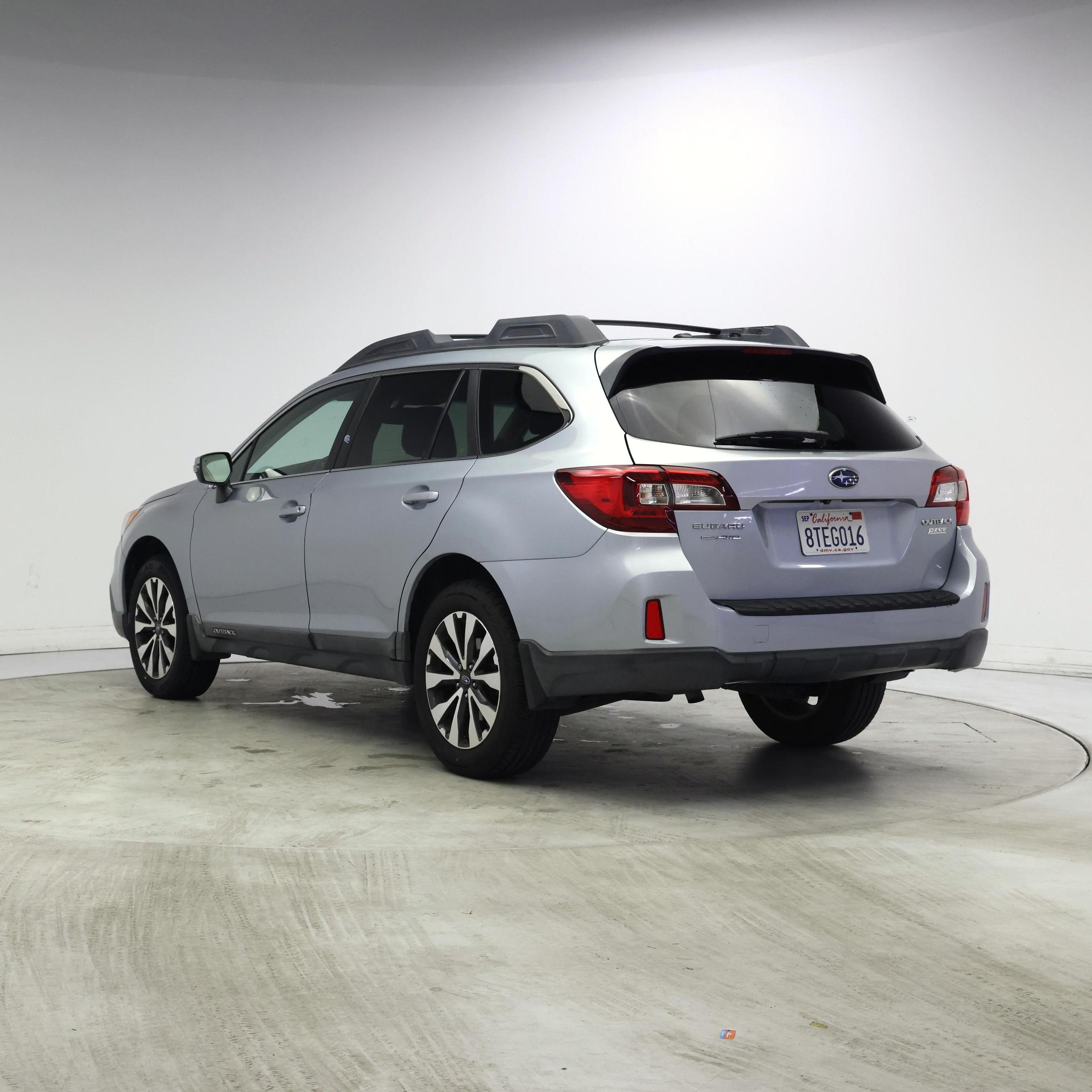 Thumbnail: 2015 Subaru Outback - 2