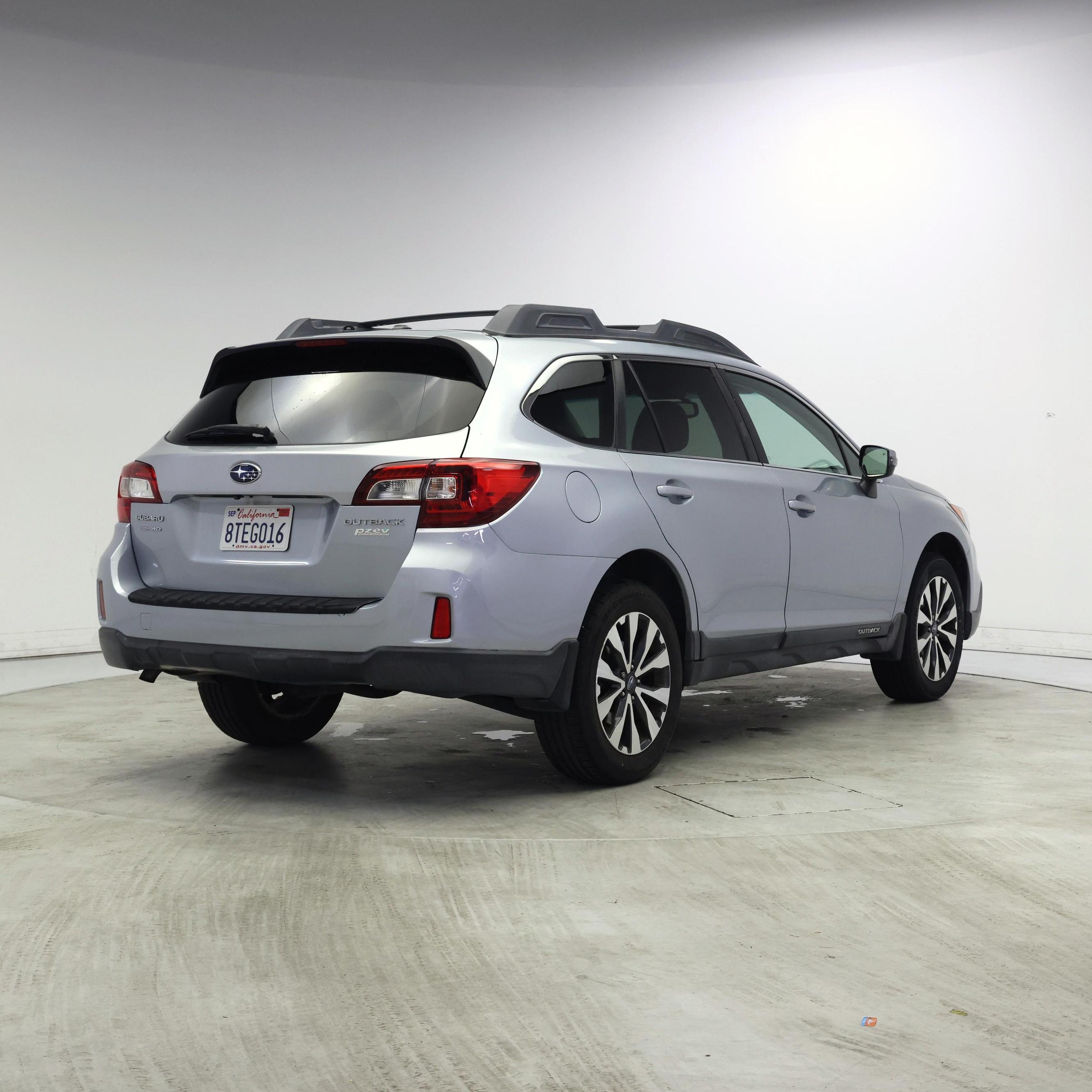 Thumbnail: 2015 Subaru Outback - 8
