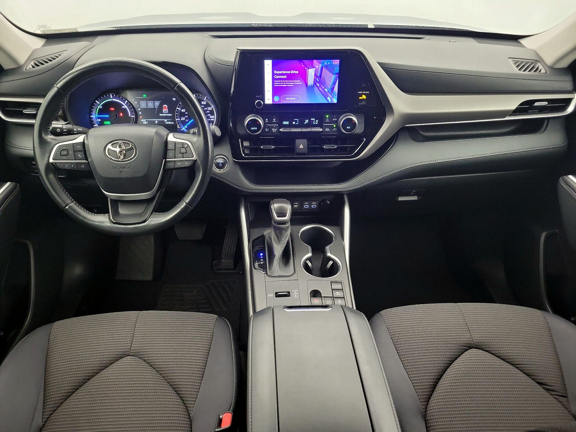 Thumbnail: 2023 Toyota Highlander - 9