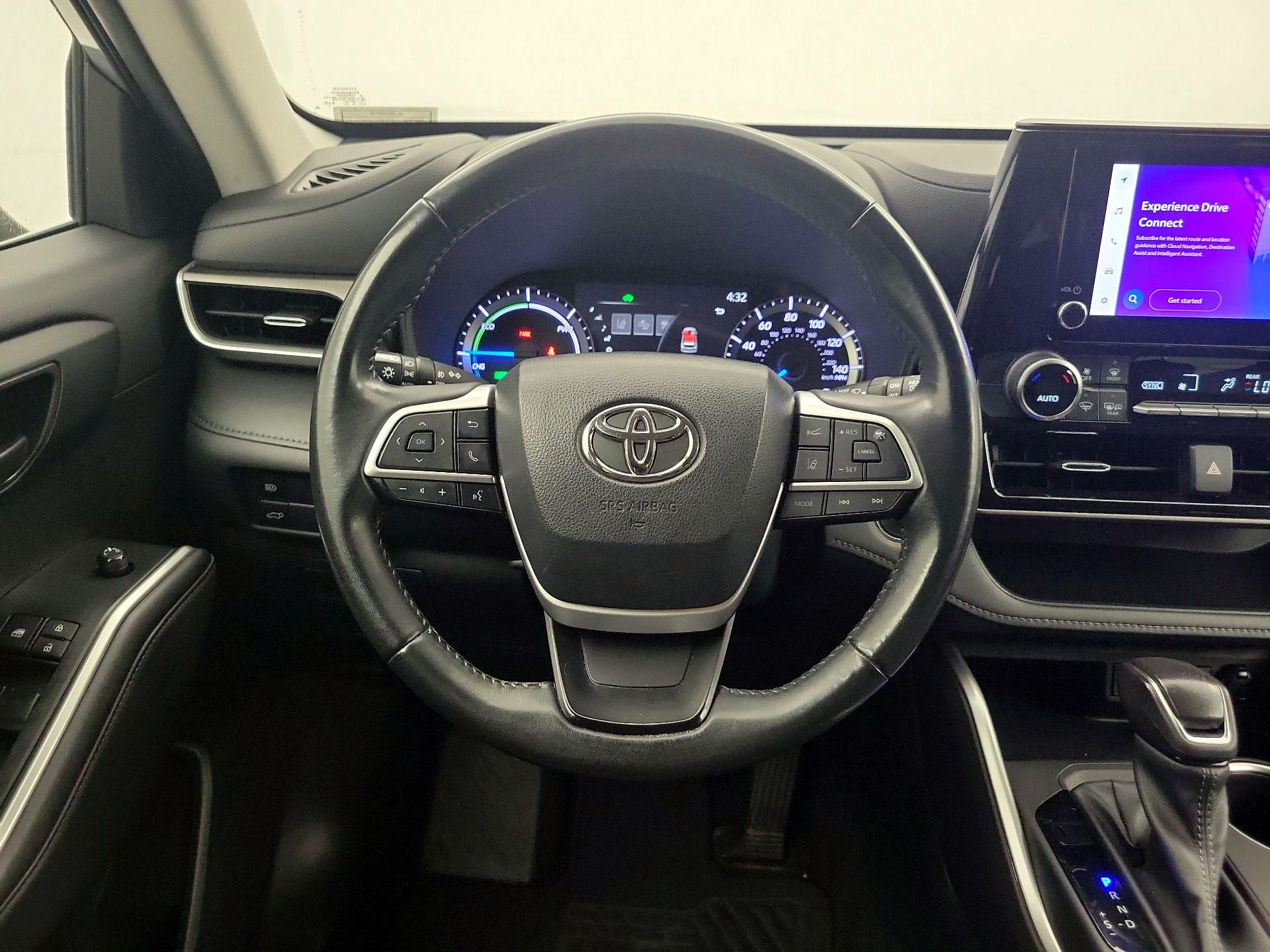 Thumbnail: 2023 Toyota Highlander - 10