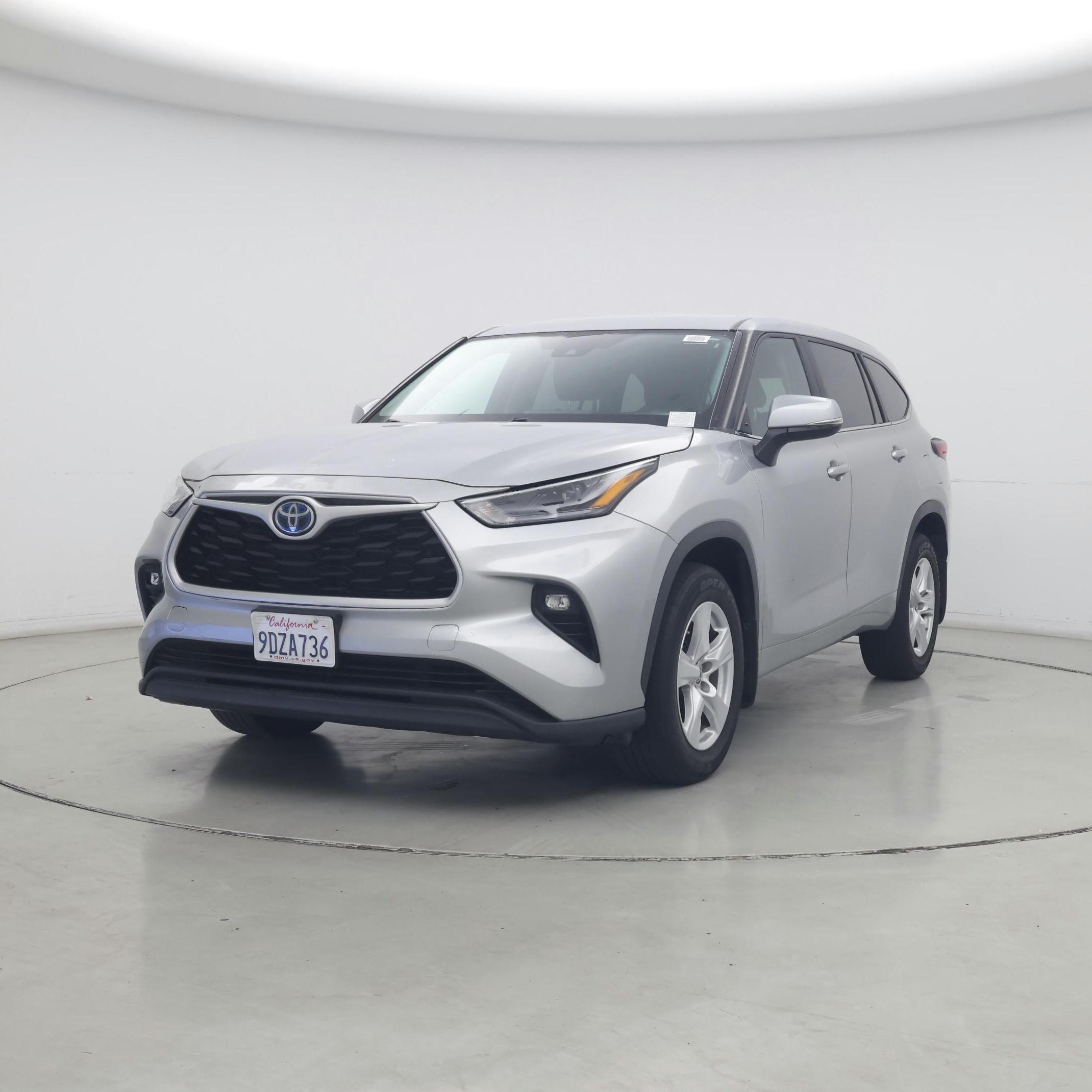 Thumbnail: 2023 Toyota Highlander - 4
