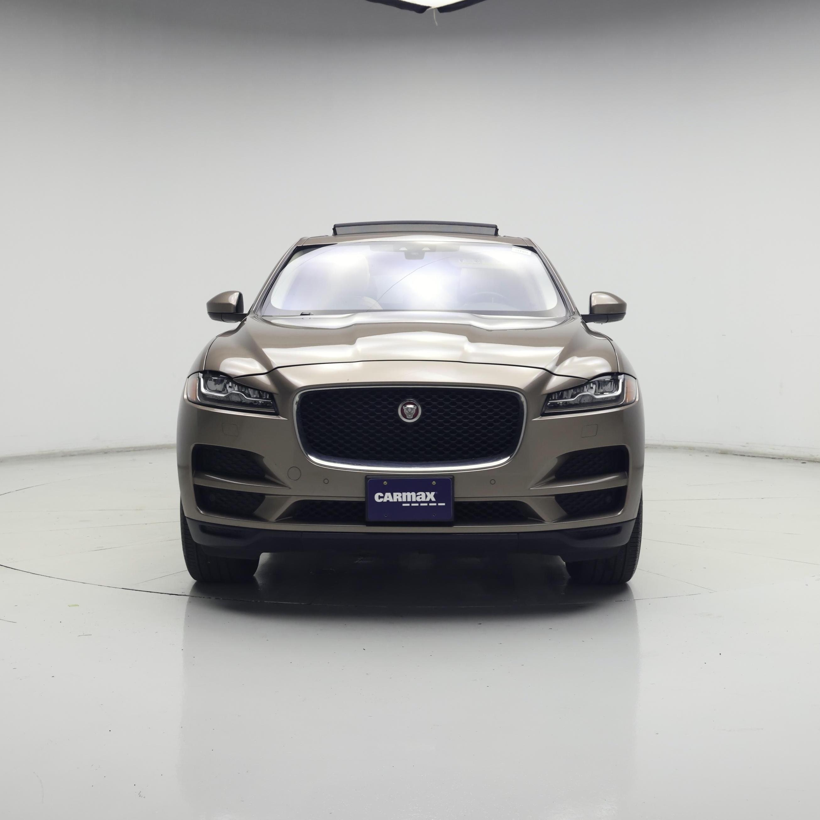 Thumbnail: 2017 Jaguar F-Pace - 5