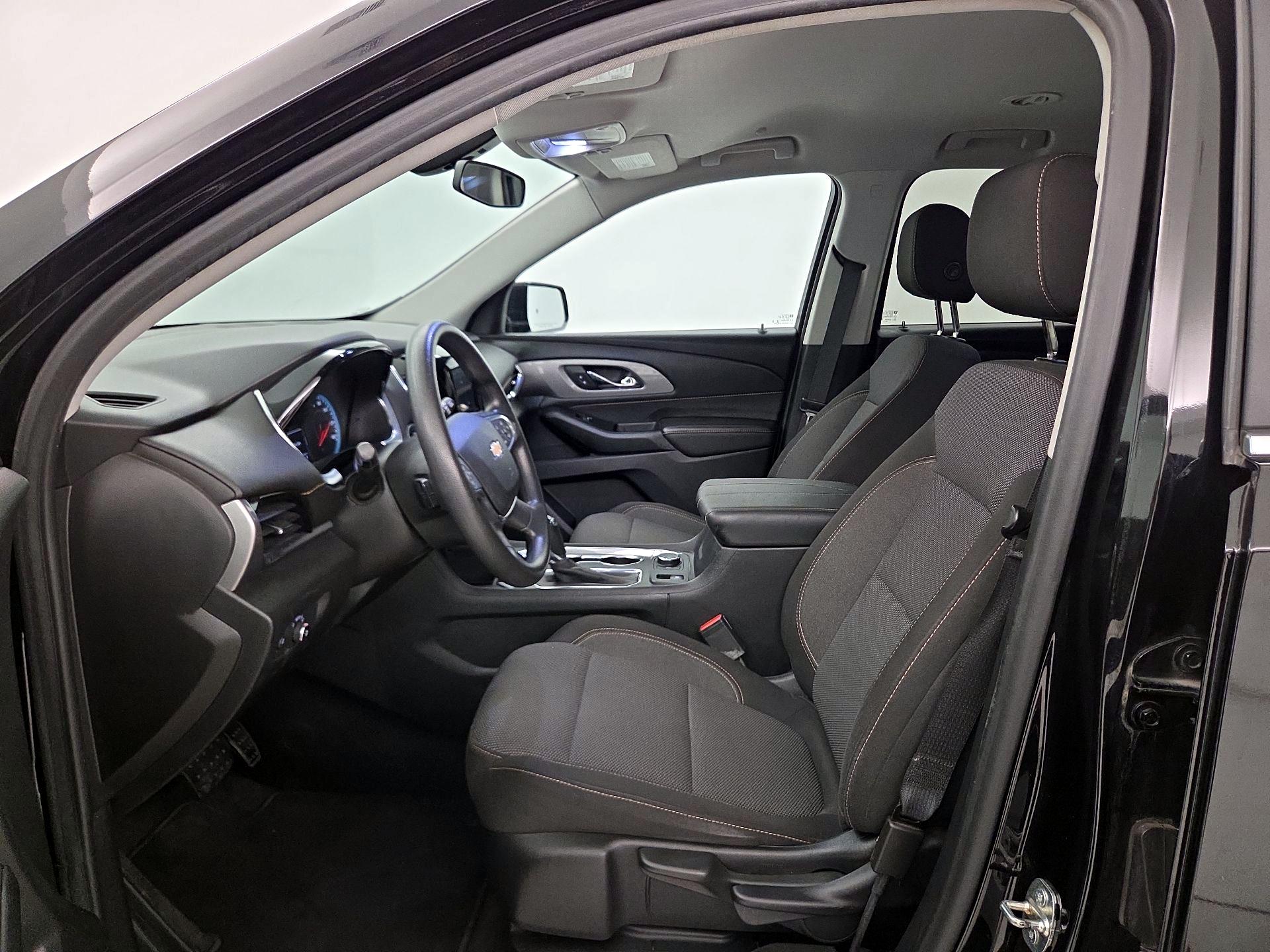 Thumbnail: 2020 Chevrolet Traverse - 11