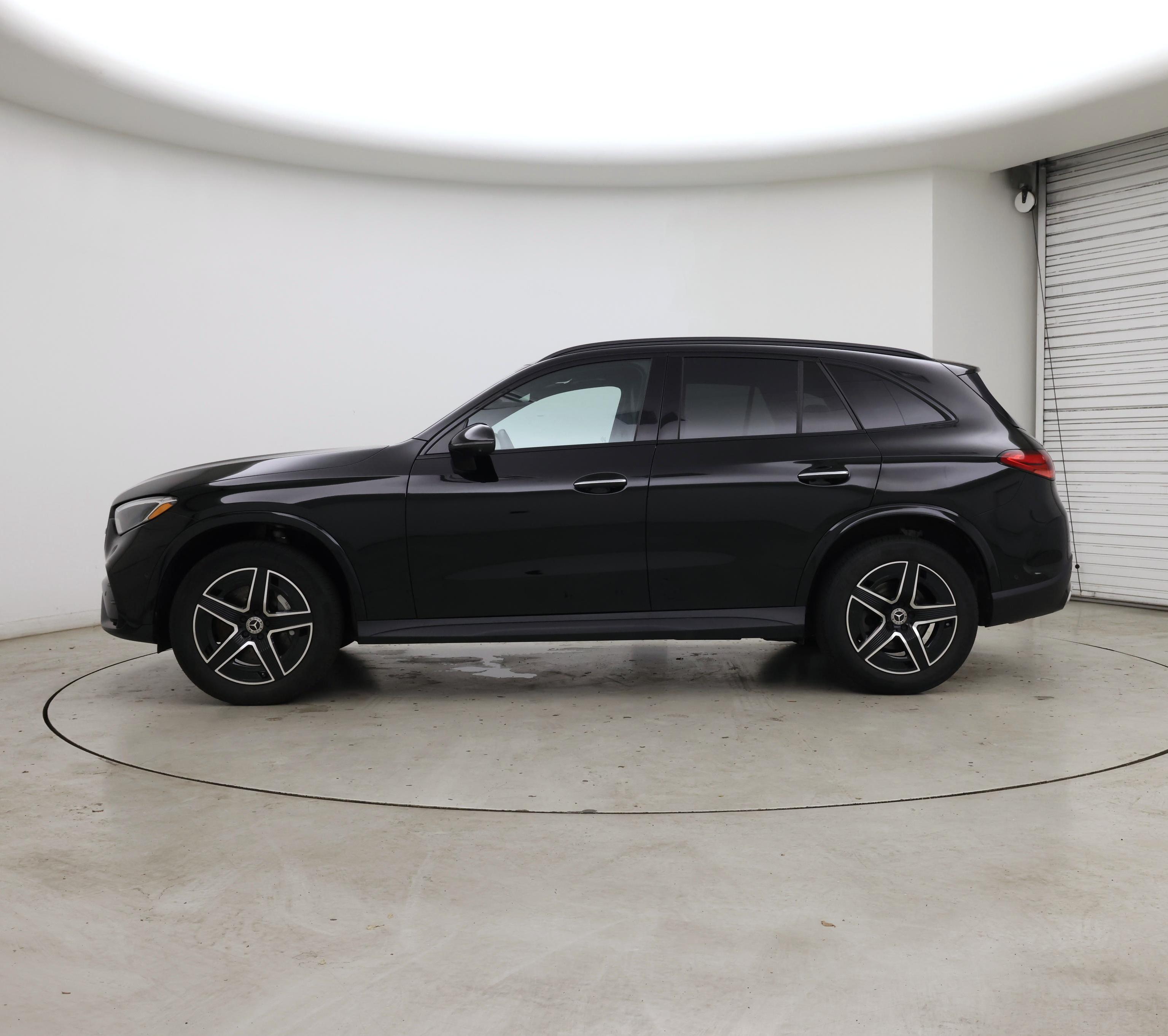 Thumbnail: 2024 Mercedes-Benz GLC - 3