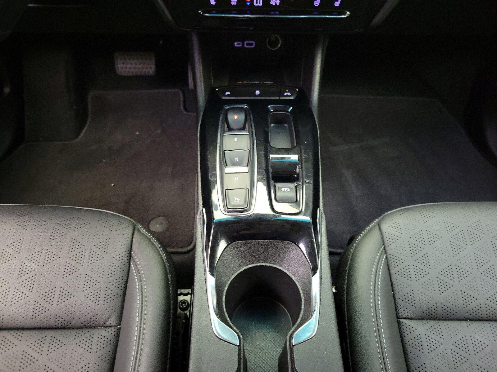 2023 Chevrolet Bolt EV 2LT - Photo 19