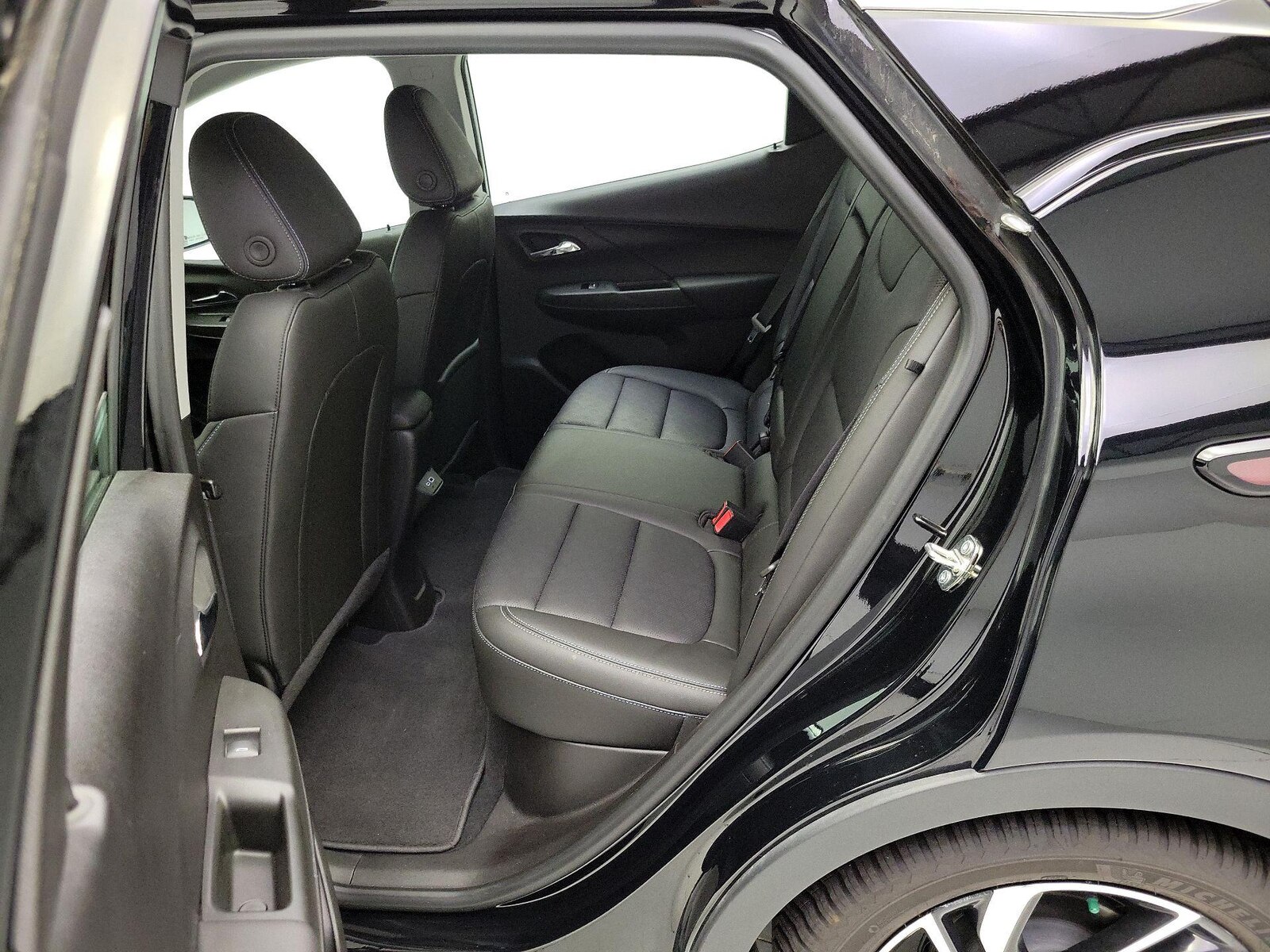 2023 Chevrolet Bolt EV 2LT - Photo 21