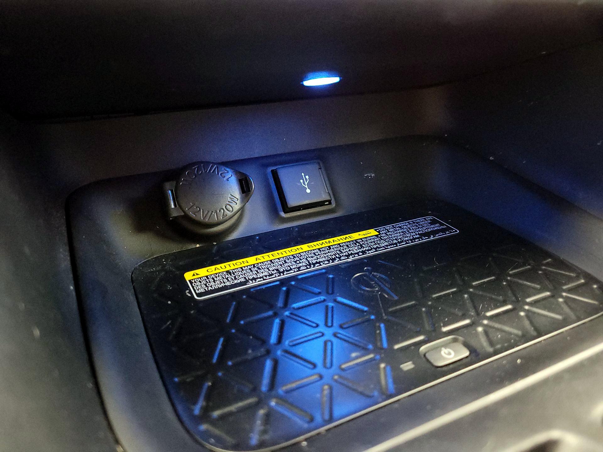 Thumbnail: 2021 Toyota RAV4 - 19