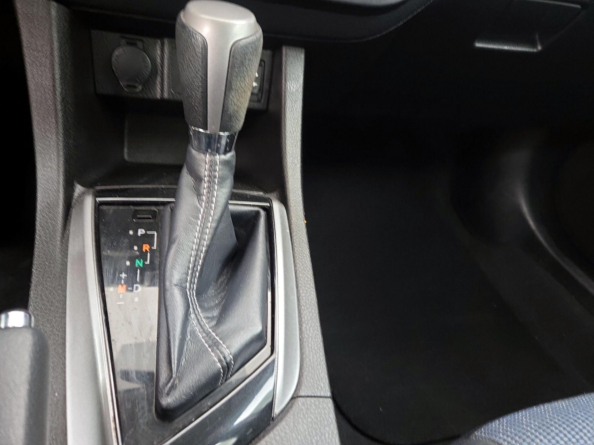 Thumbnail: 2014 Toyota Corolla - 17