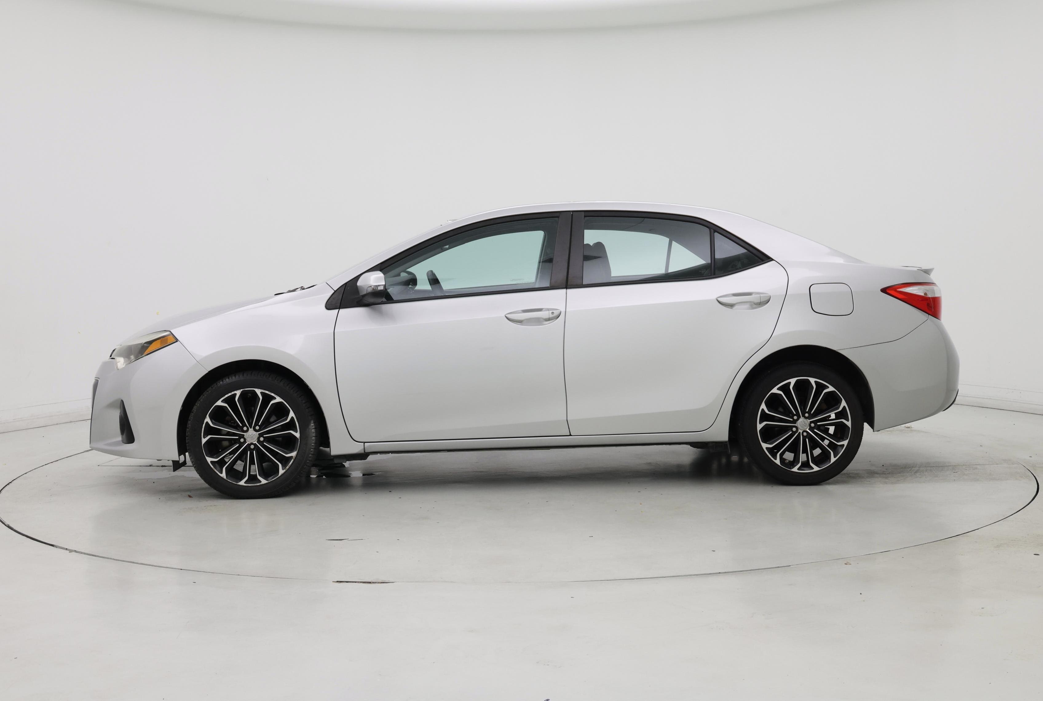 Thumbnail: 2014 Toyota Corolla - 3