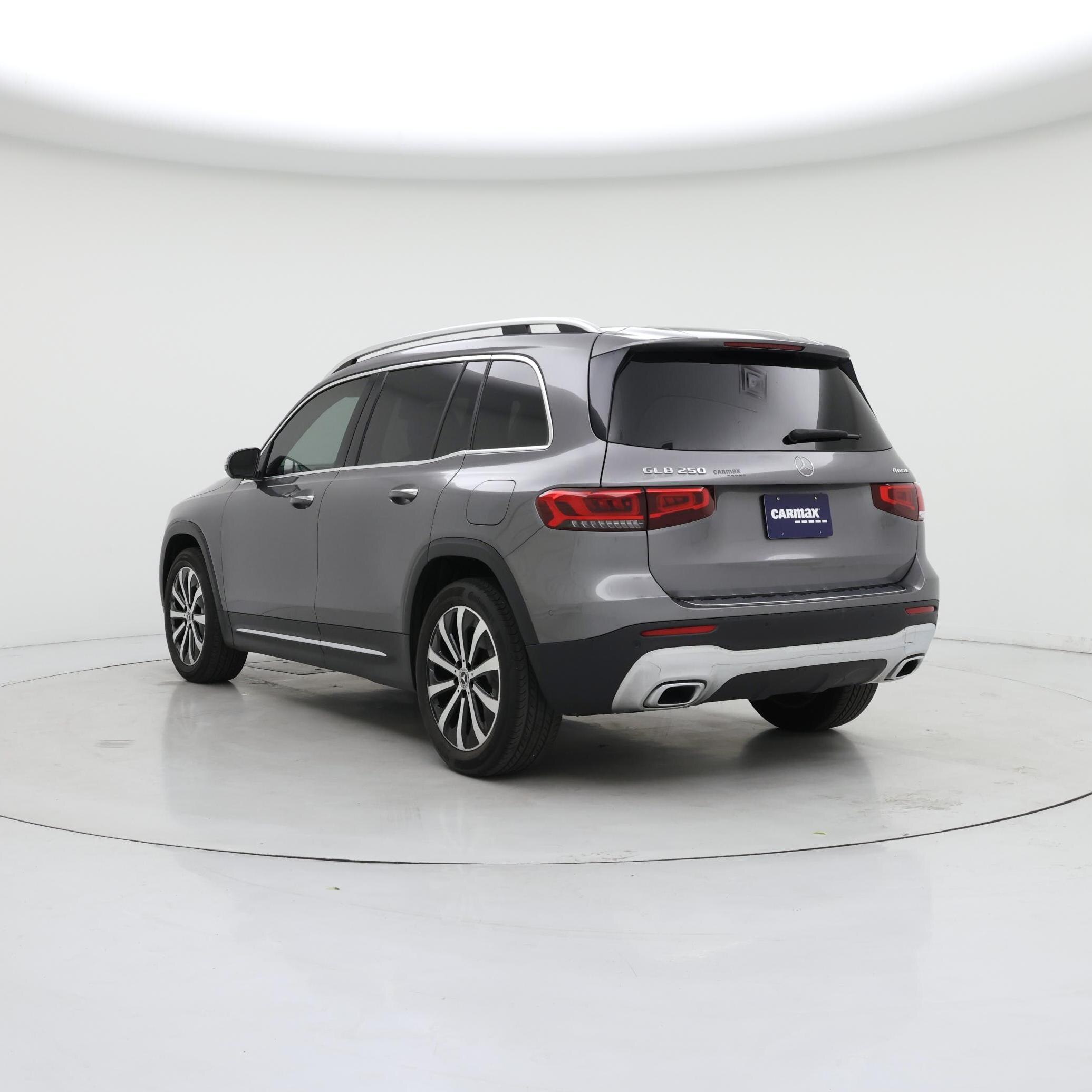 Thumbnail: 2021 Mercedes-Benz GLB - 2