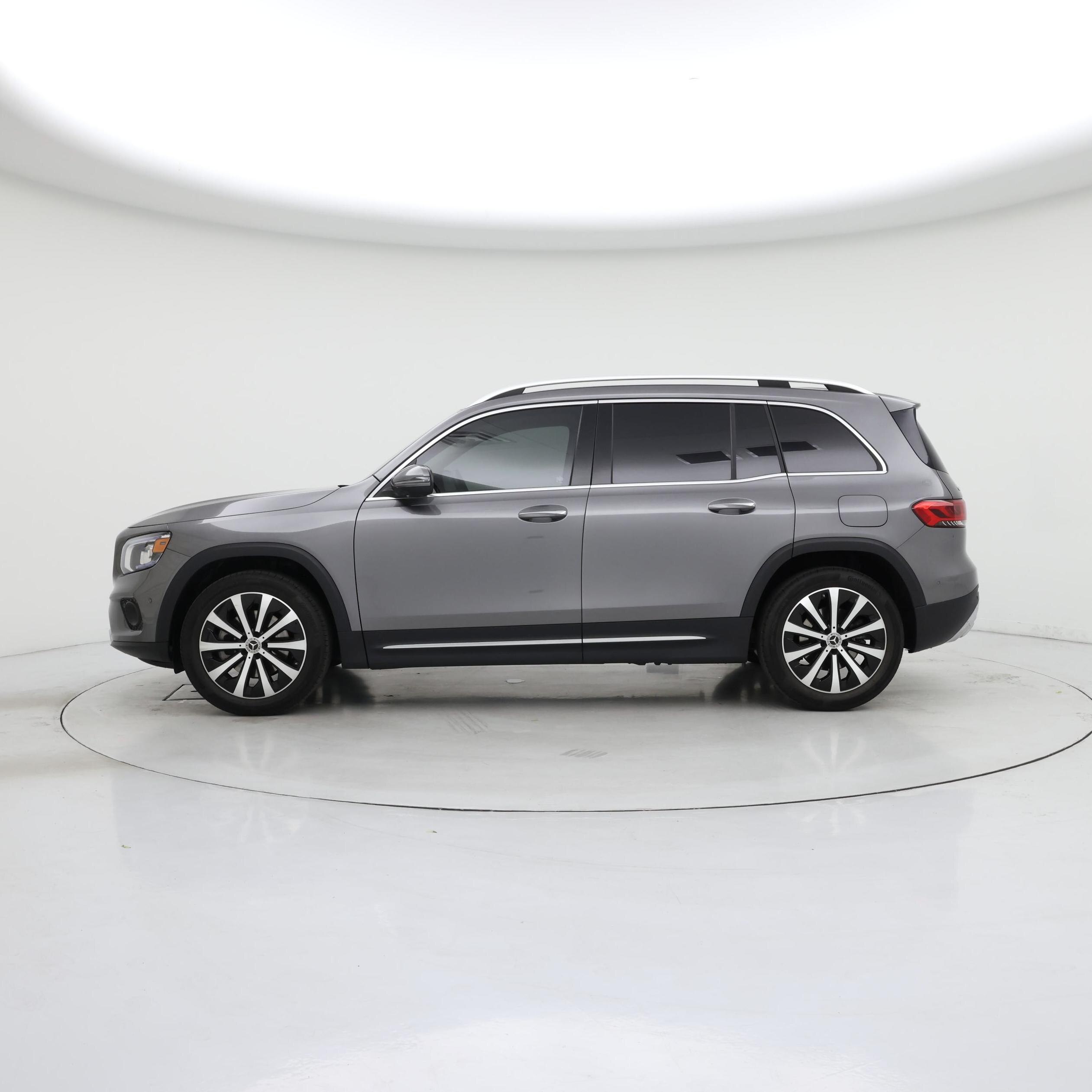Thumbnail: 2021 Mercedes-Benz GLB - 3