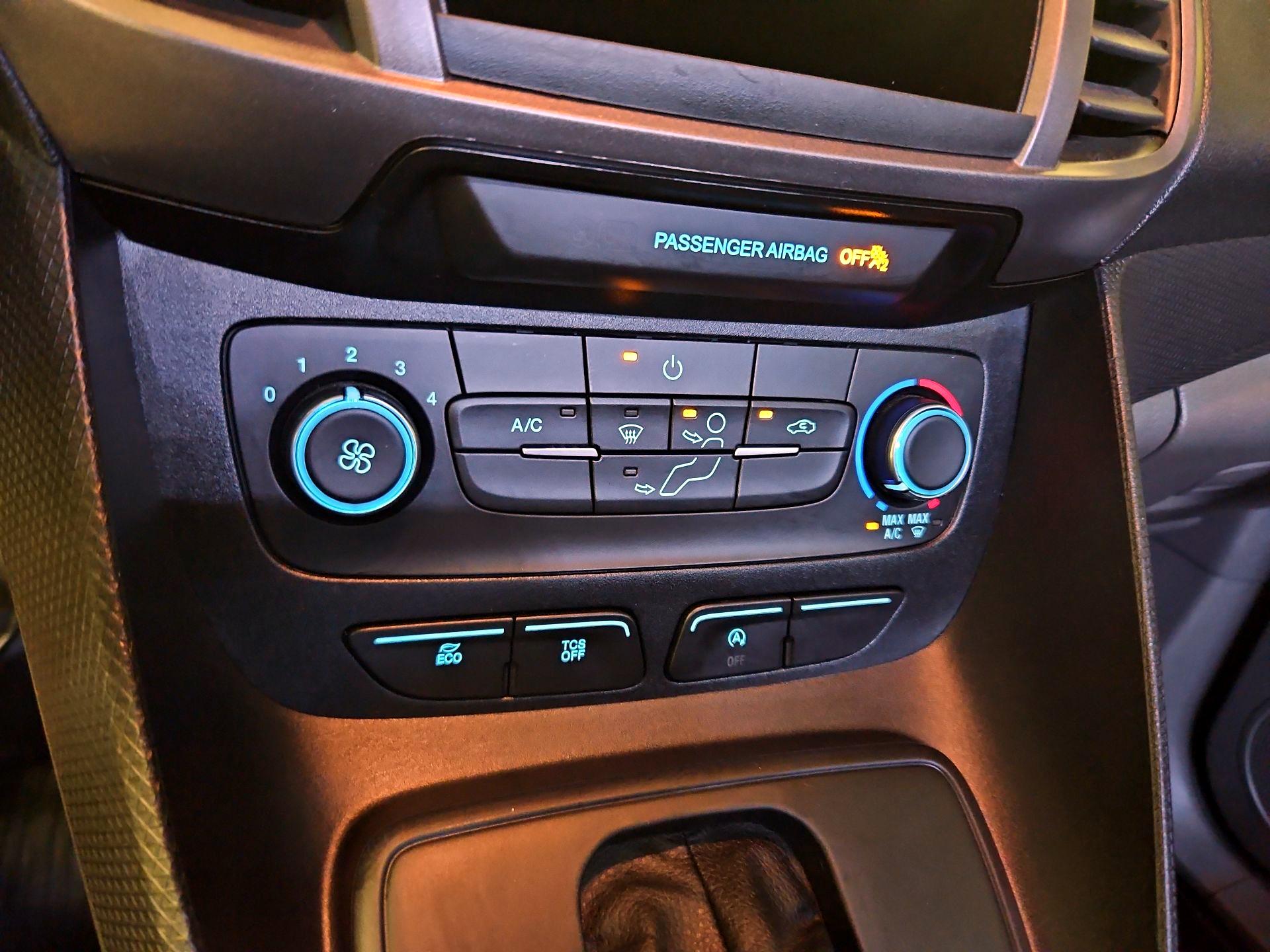 Thumbnail: 2022 Ford Transit Series - 16