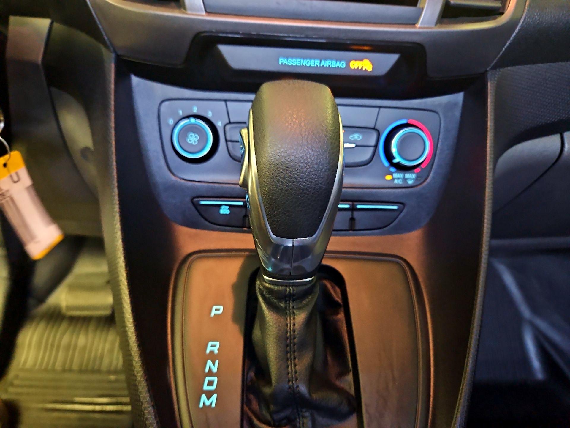Thumbnail: 2022 Ford Transit Series - 17