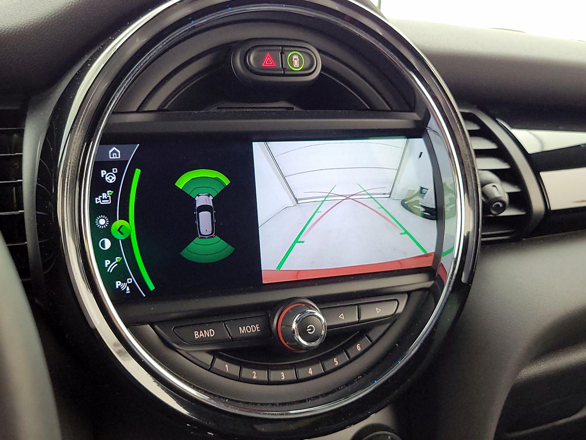 Thumbnail: 2019 MINI Cooper Hardtop - 14