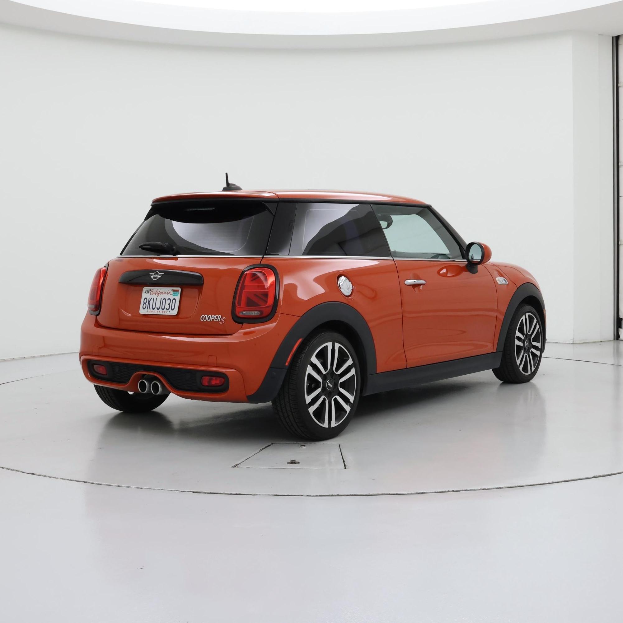 Thumbnail: 2019 MINI Cooper Hardtop - 8