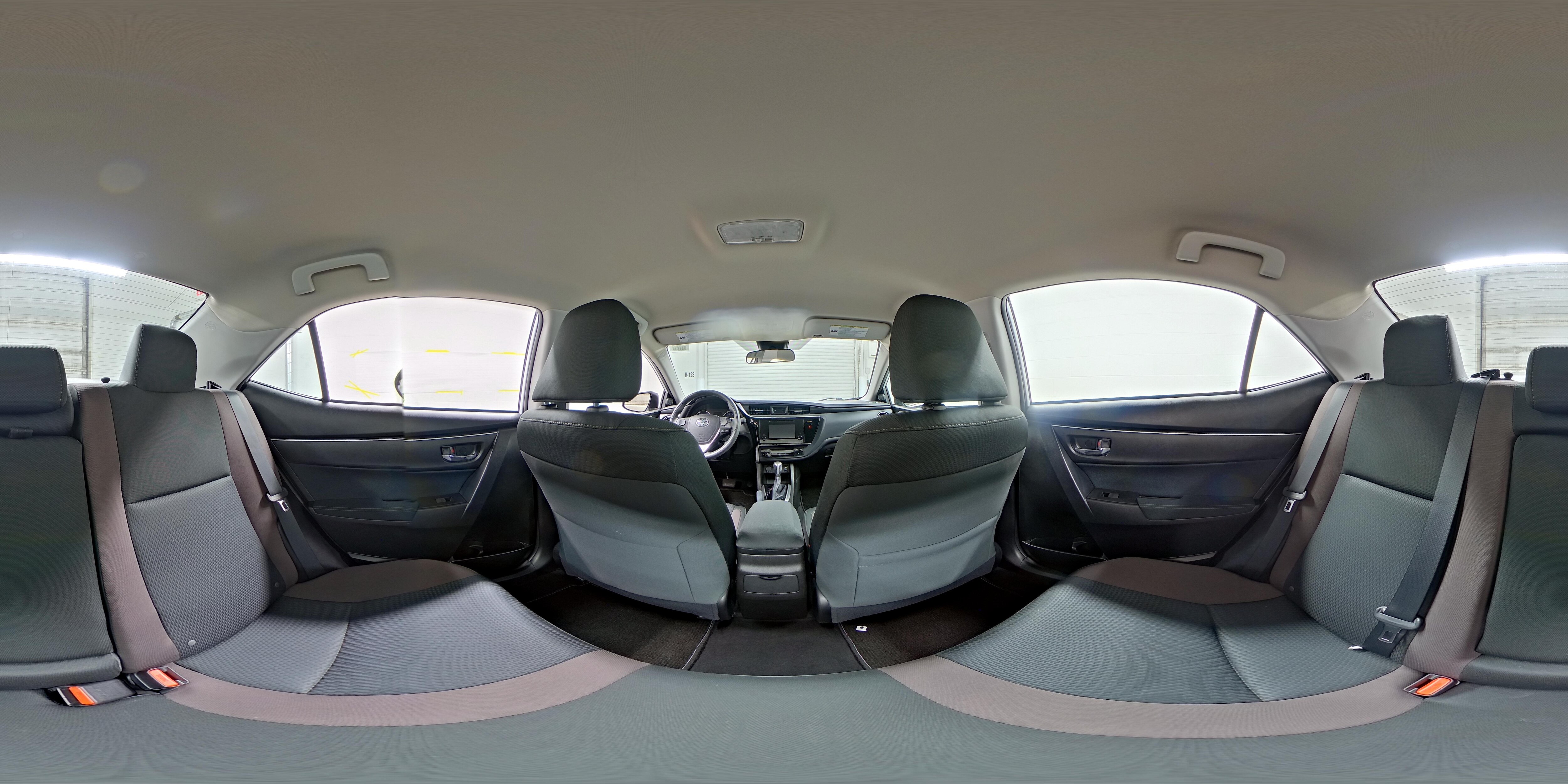 2017 Toyota Corolla LE - Photo 25