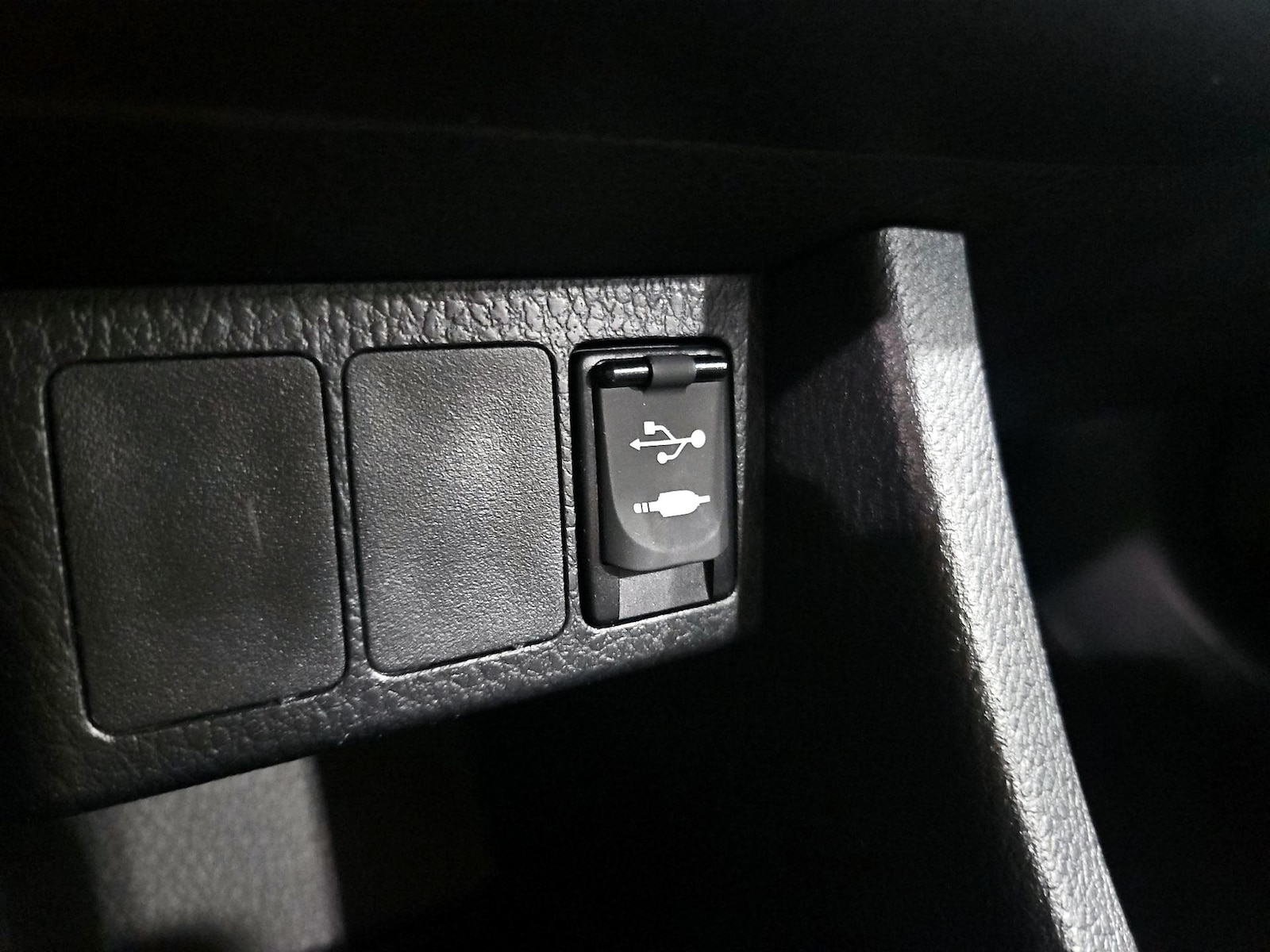 2017 Toyota Corolla LE - Photo 19