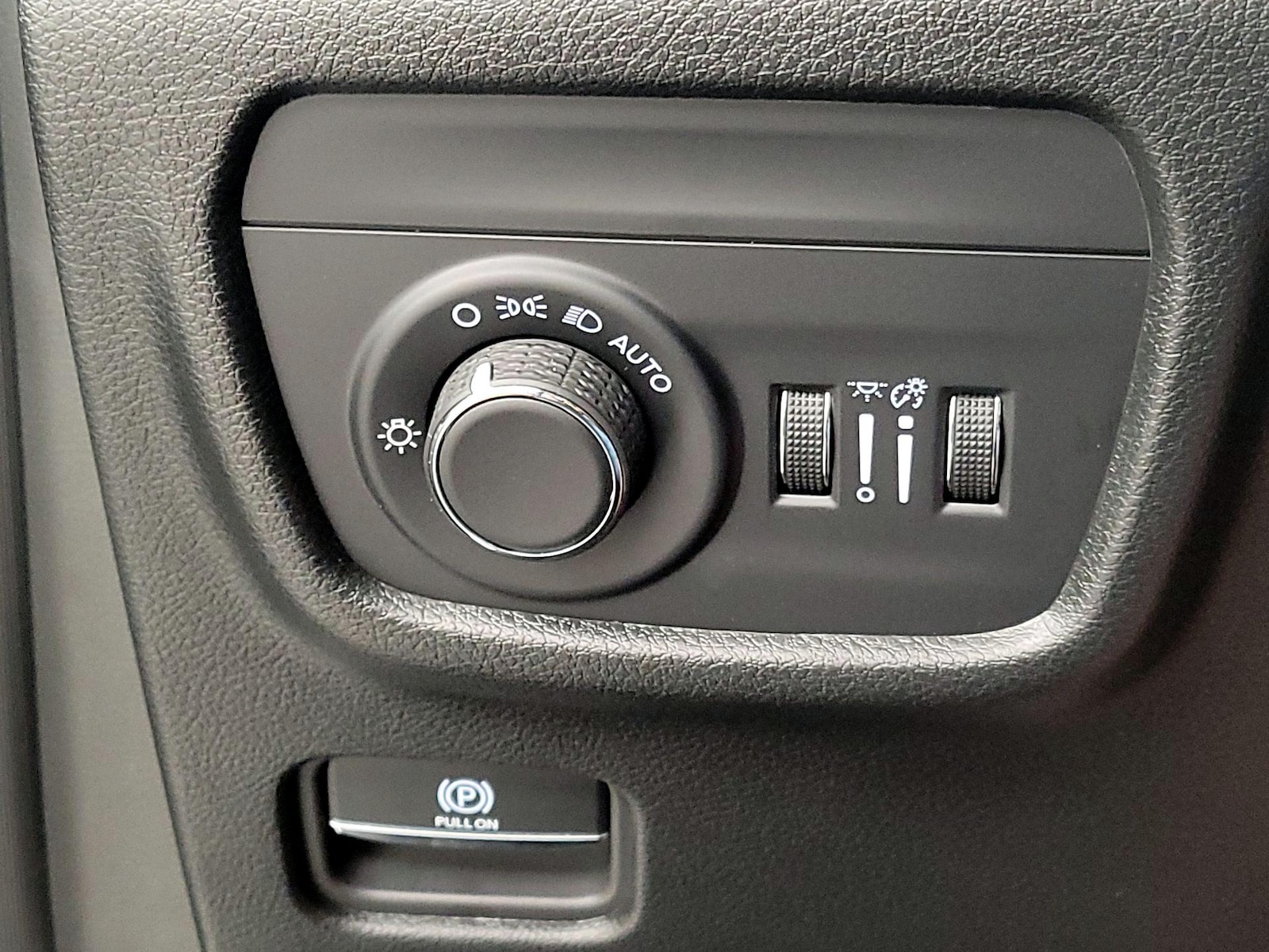2025 Jeep Grand Cherokee Laredo - Photo 14