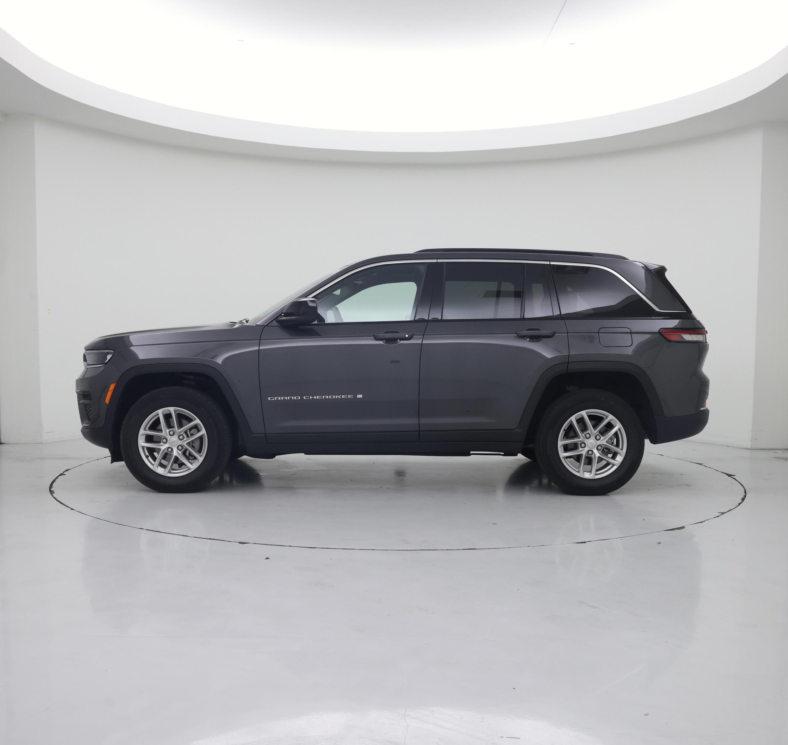 Thumbnail: 2025 Jeep Grand Cherokee - 3