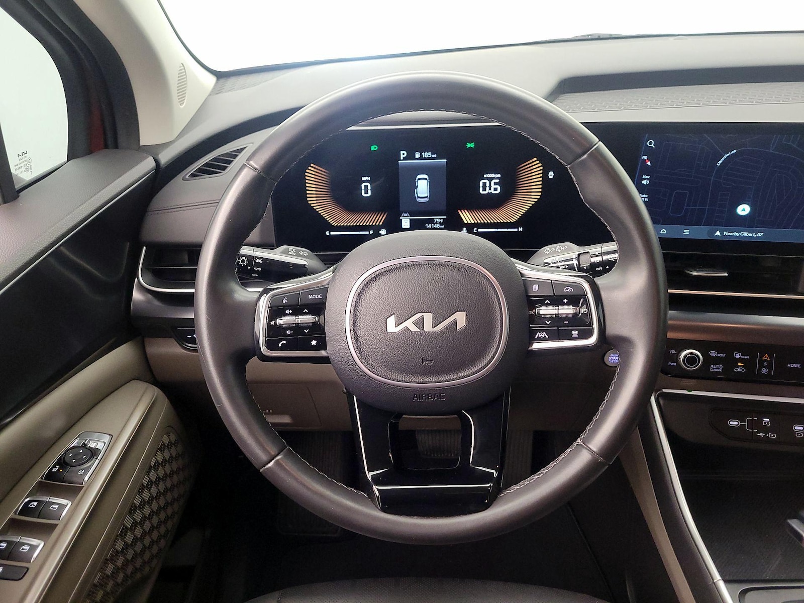 2025 Kia Carnival LXS - Photo 11
