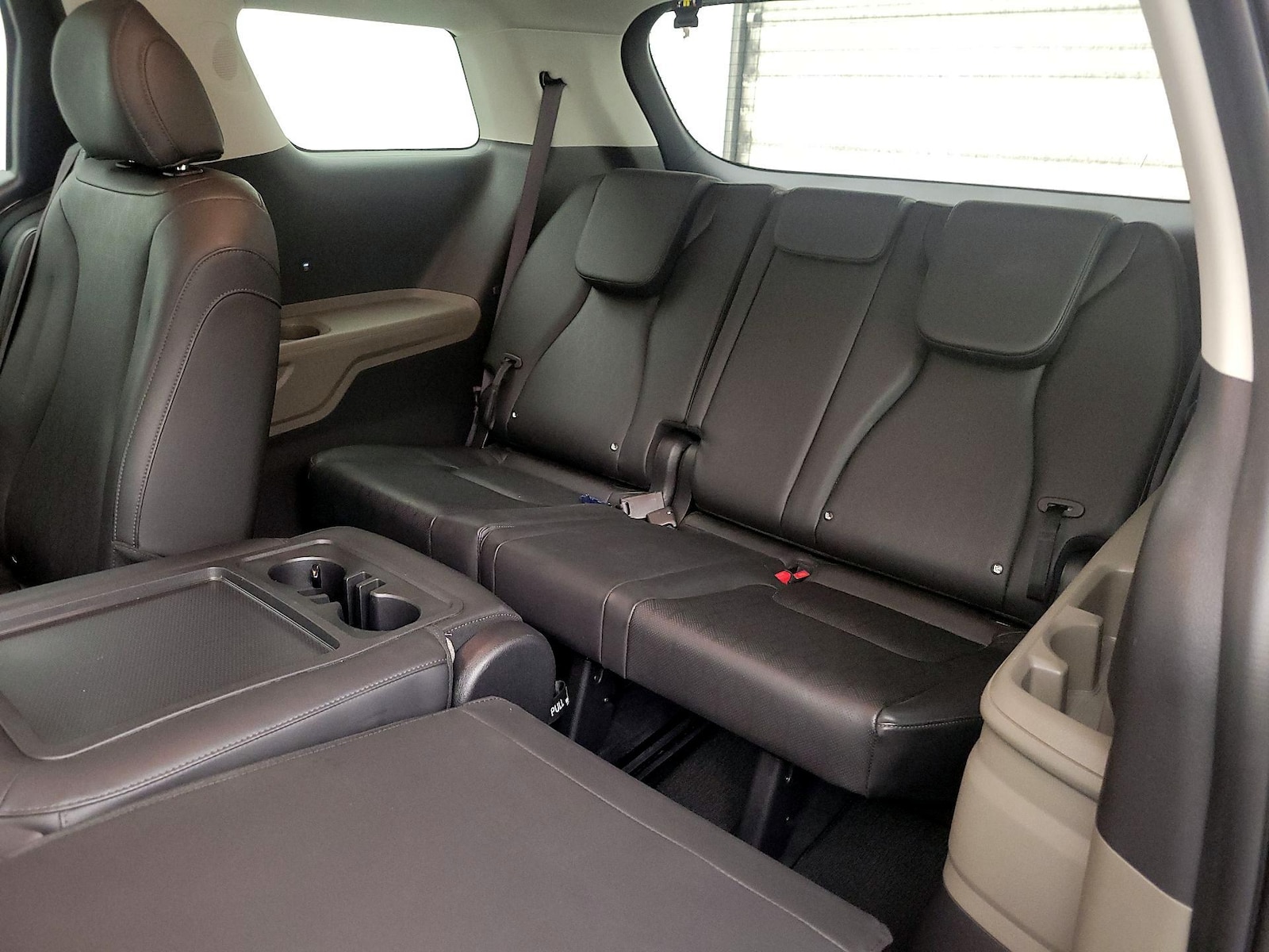 2025 Kia Carnival LXS - Photo 22
