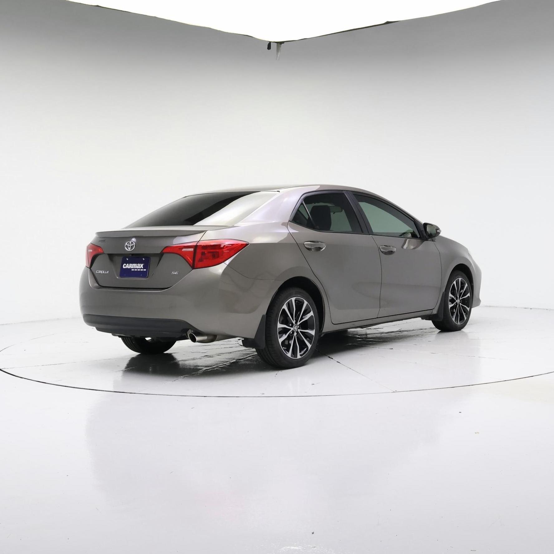 Thumbnail: 2018 Toyota Corolla - 8