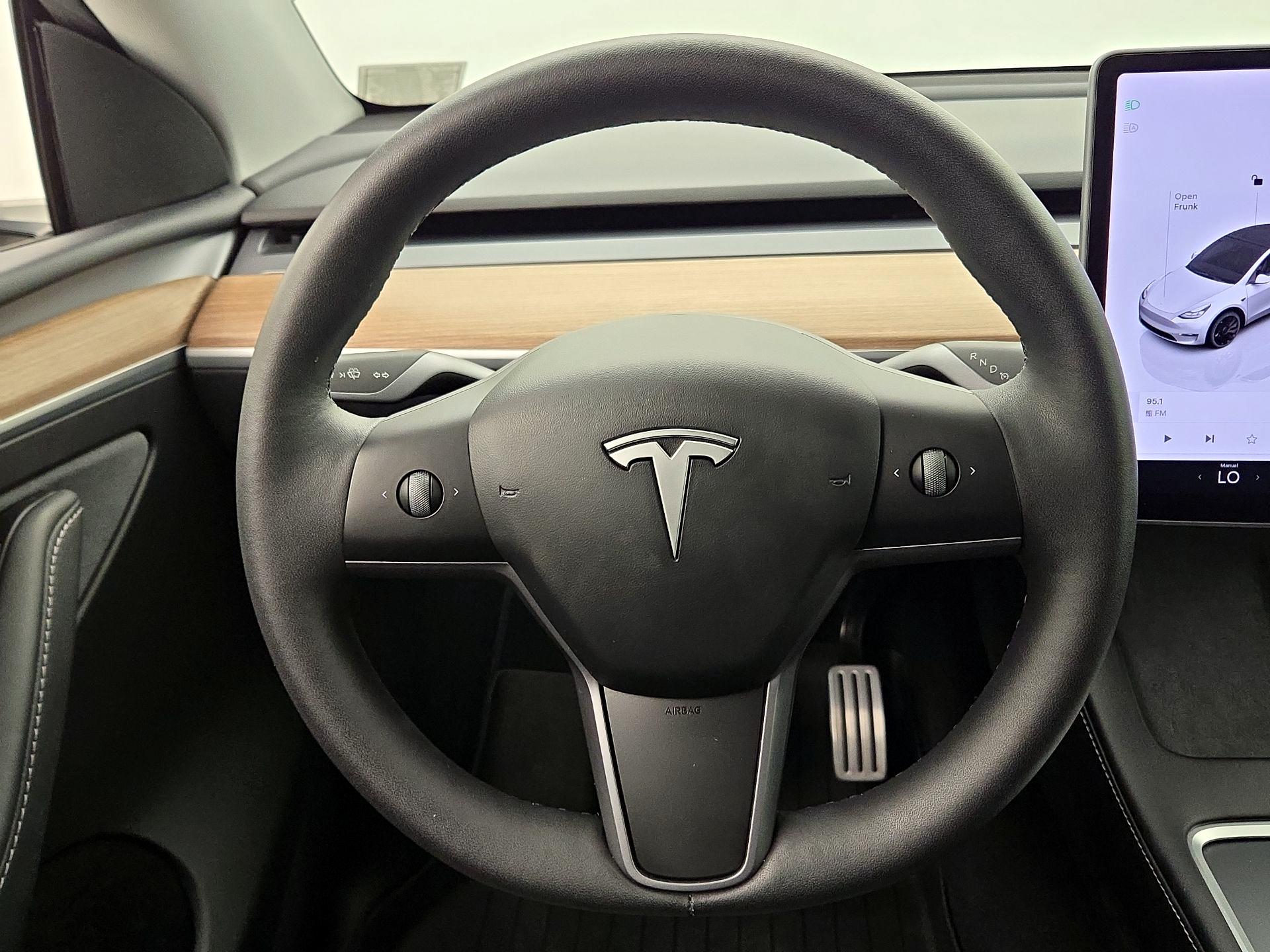 Thumbnail: 2024 Tesla Model Y - 10