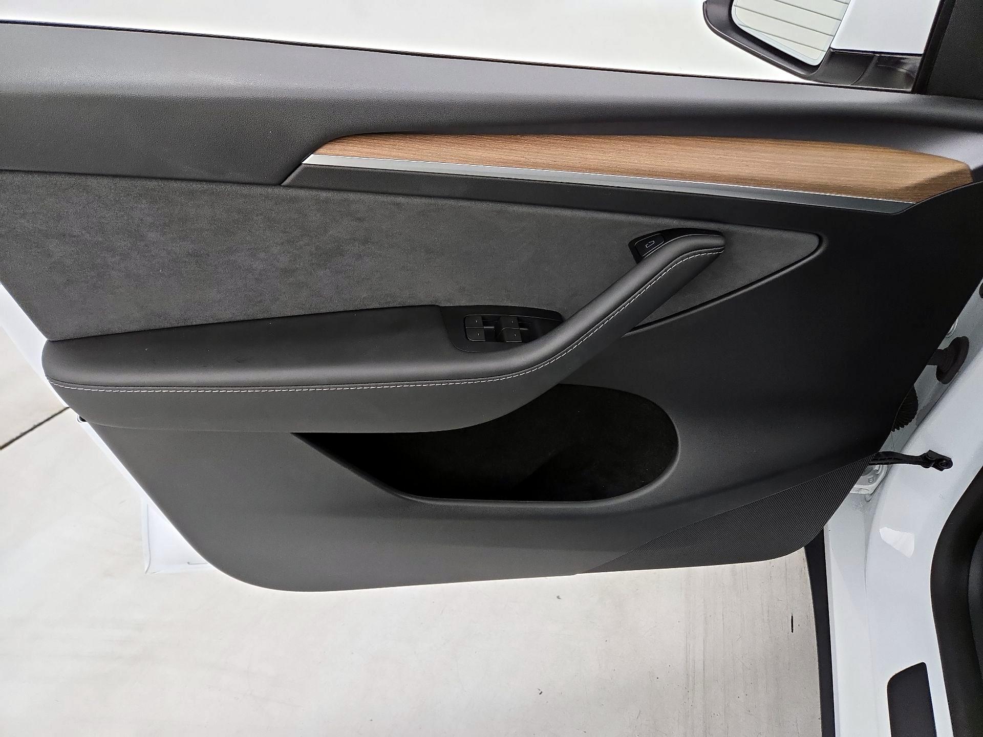 Thumbnail: 2024 Tesla Model Y - 12