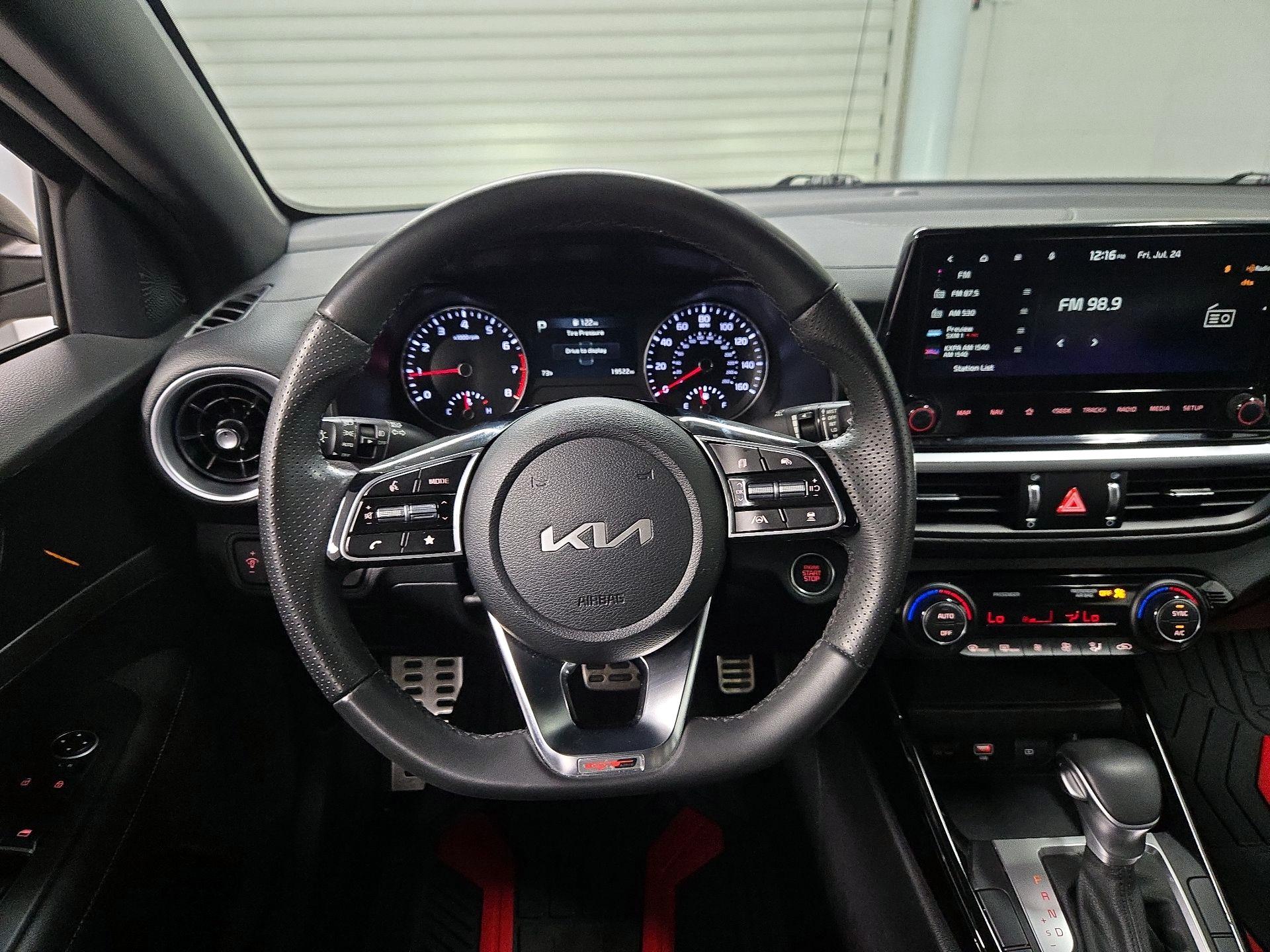 Thumbnail: 2024 Kia Forte - 10
