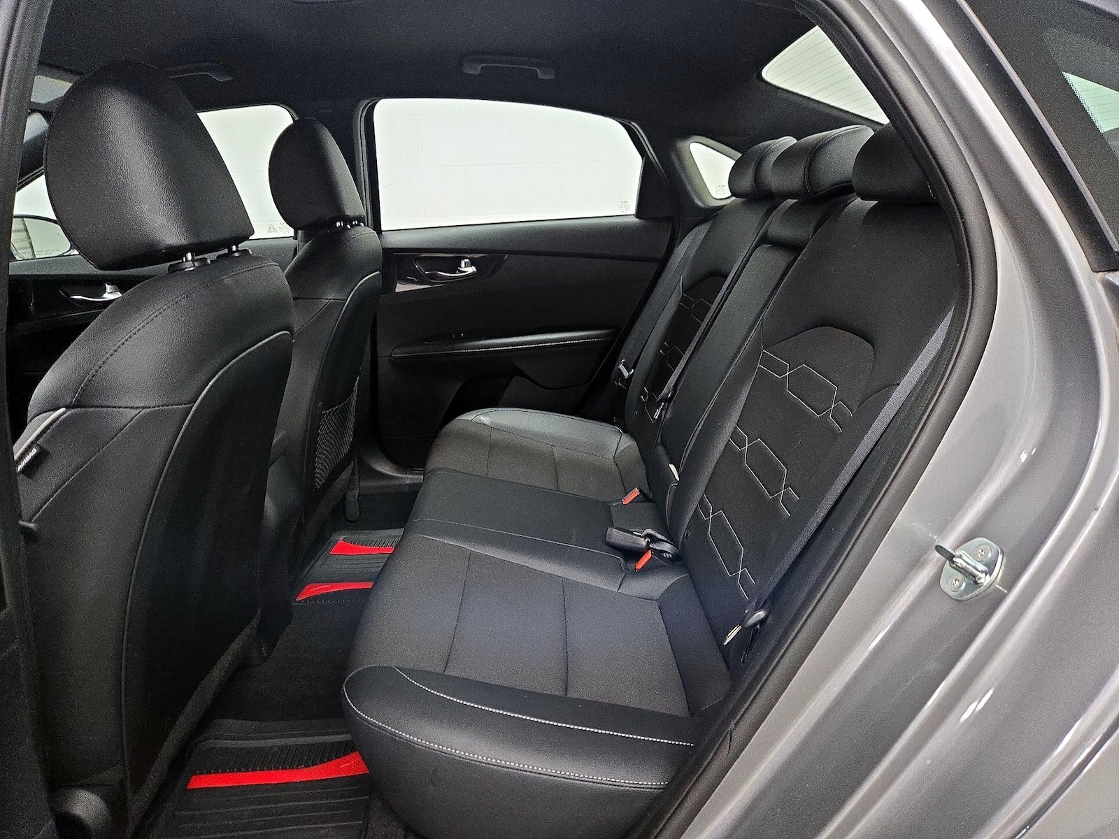 2024 Kia Forte GT-Line - Photo 21